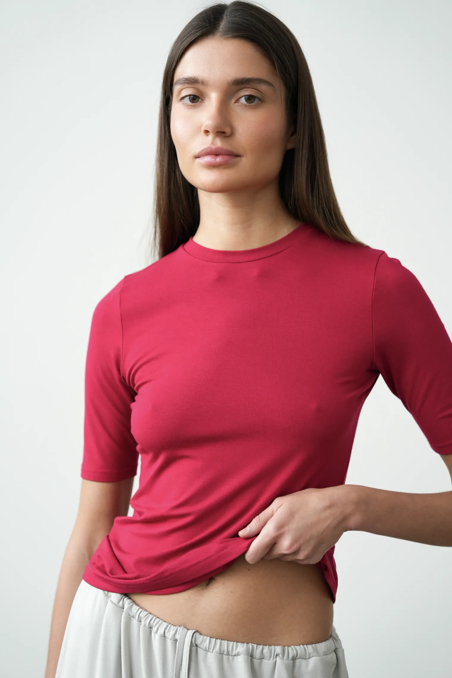 Майка из тонкого трикотажа красного цвета фото 6