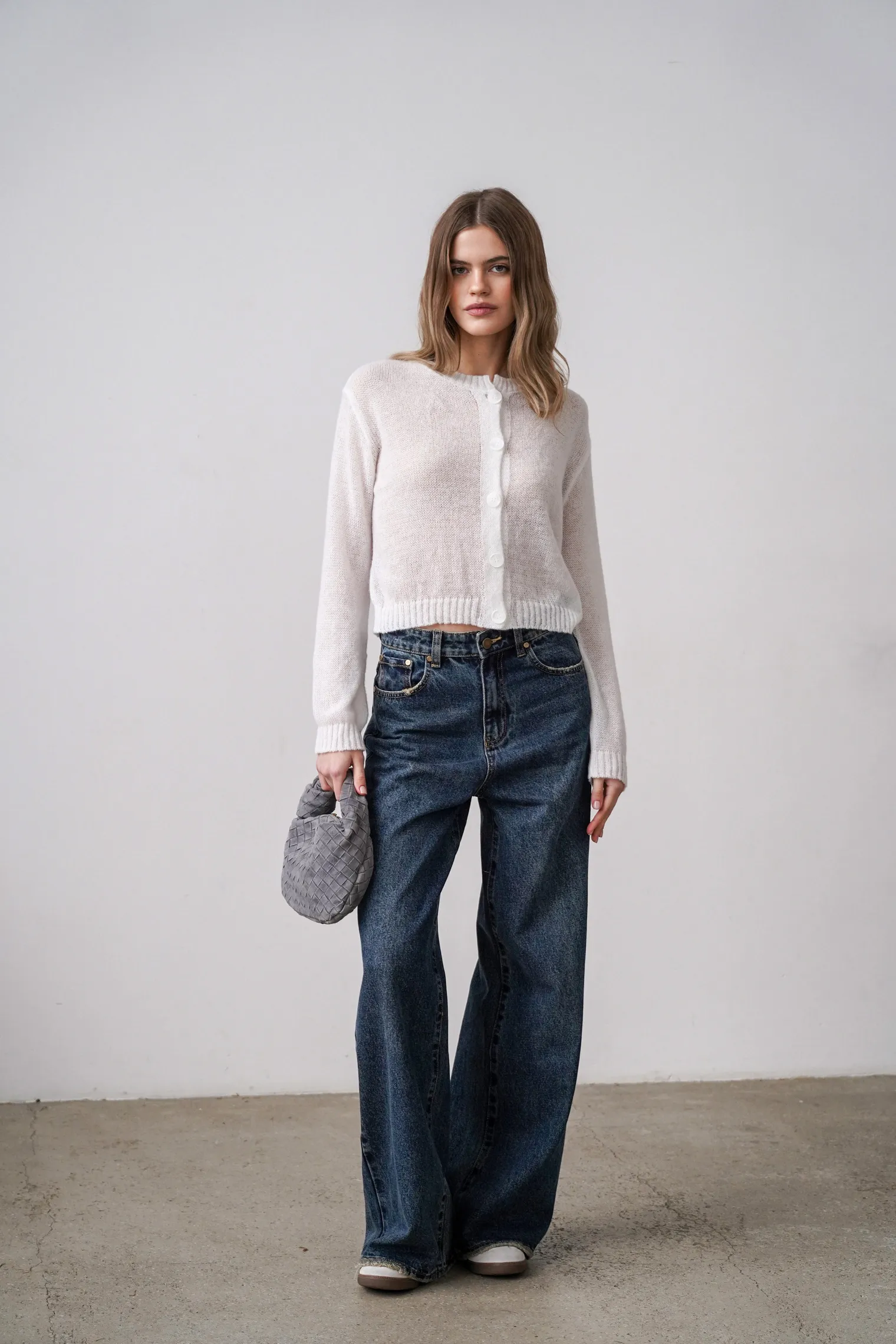 Кардиган ажурной вязки цвета тофу фото 3