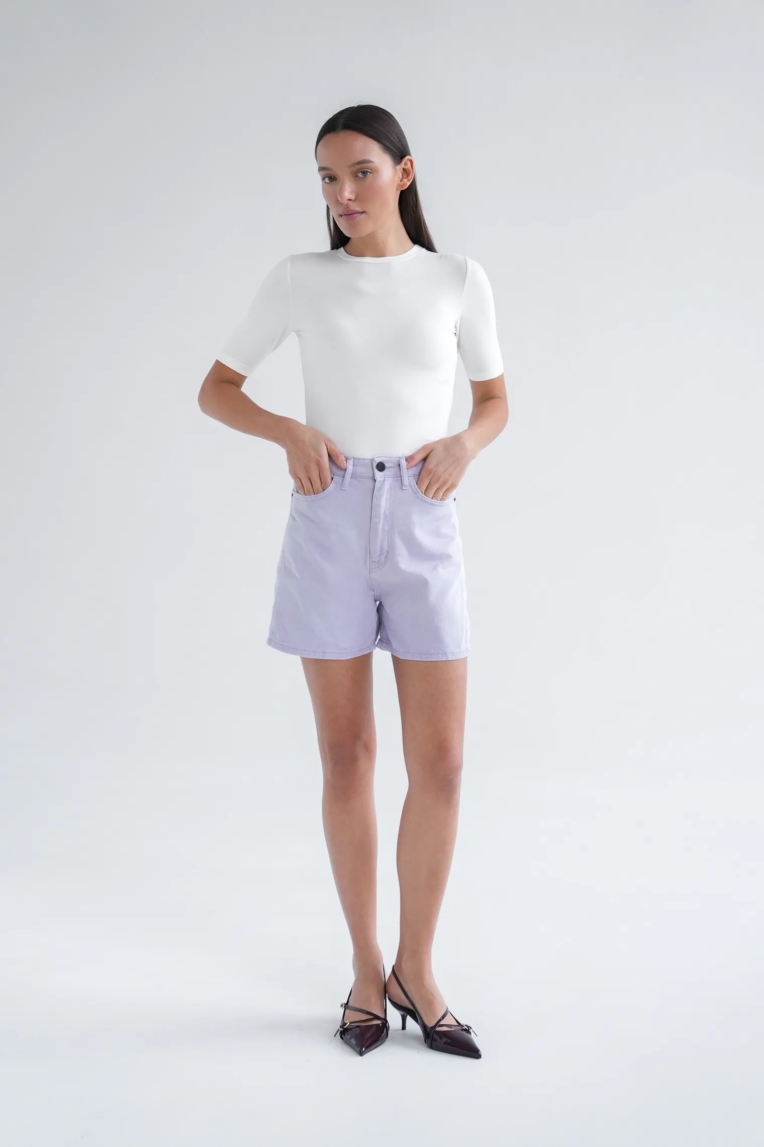 Шорты джинсовые с завышенной талией лавандового цвета фото 7