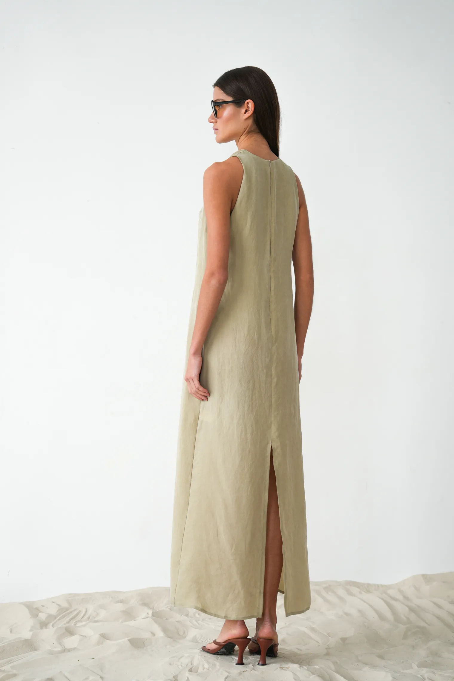 Платье-халтер из вискозы оливкового цвета фото 4