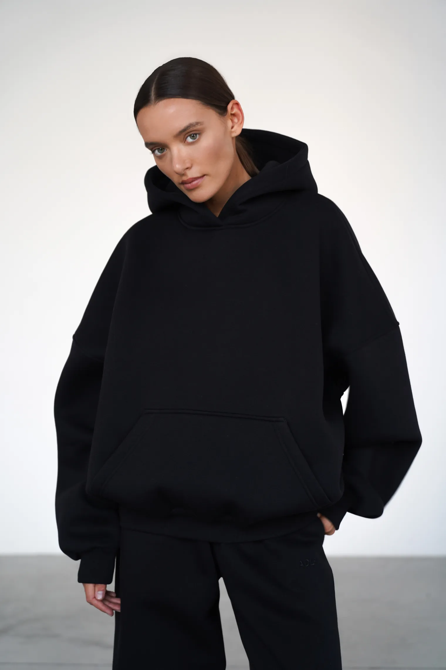Худи свободного кроя с капюшоном чёрного цвета фото 6