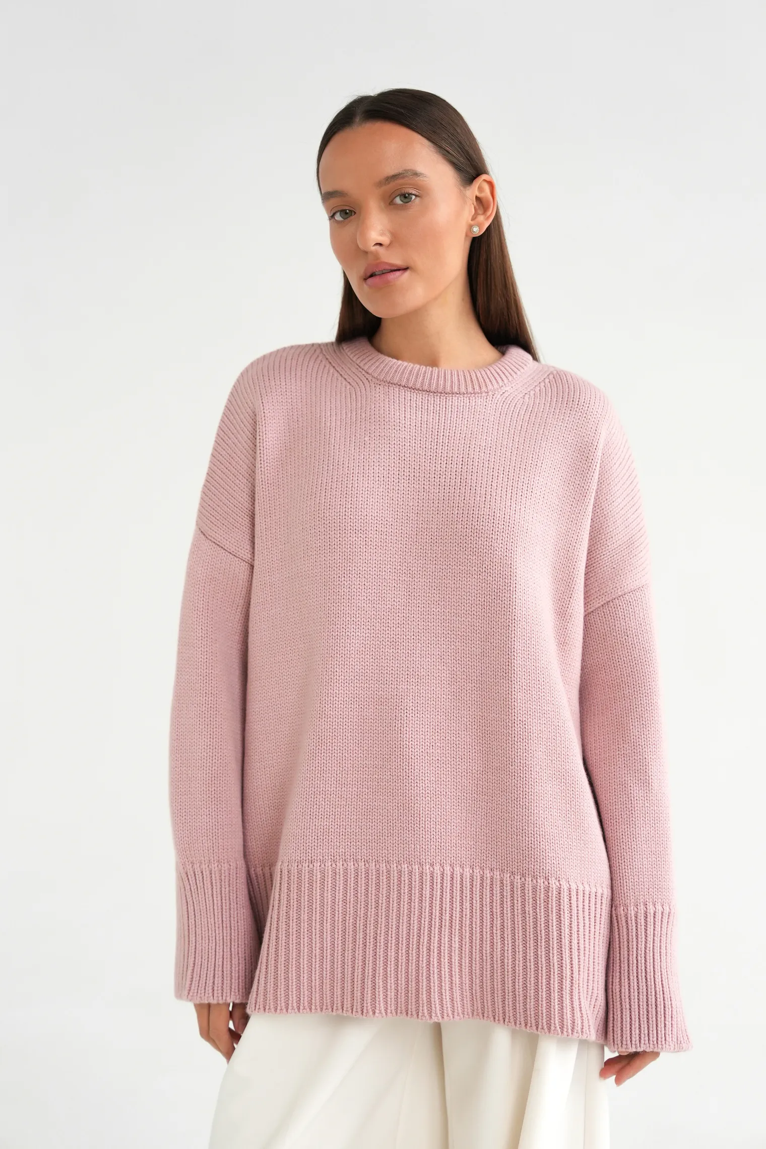 Джемпер крупной вязки с низким воротником пыльно-розового цвета фото 7