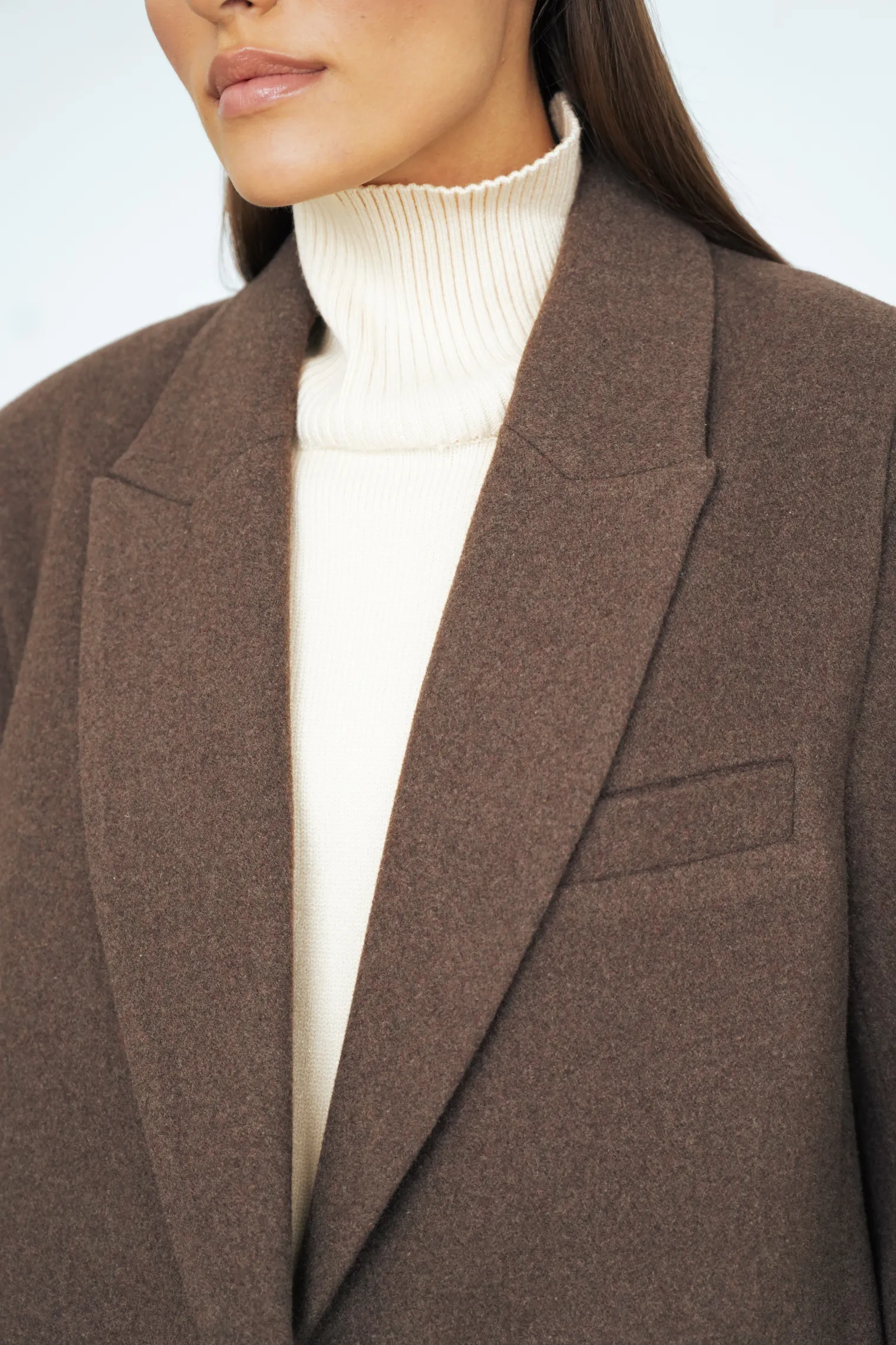 Пальто-жакет однобортное шоколадного цвета фото 2