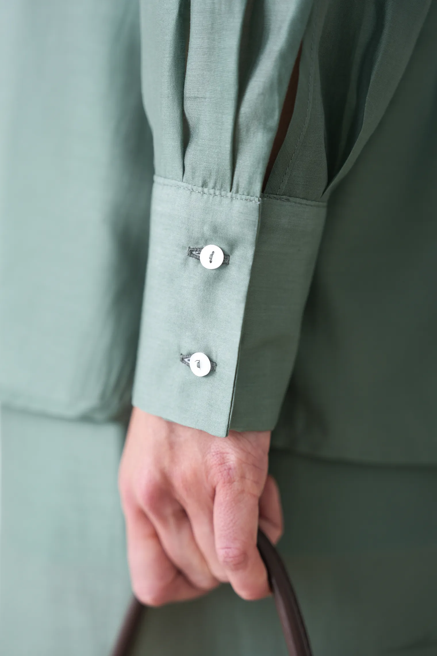 Рубашка из прозрачной ткани в цвете голубая ель фото 7