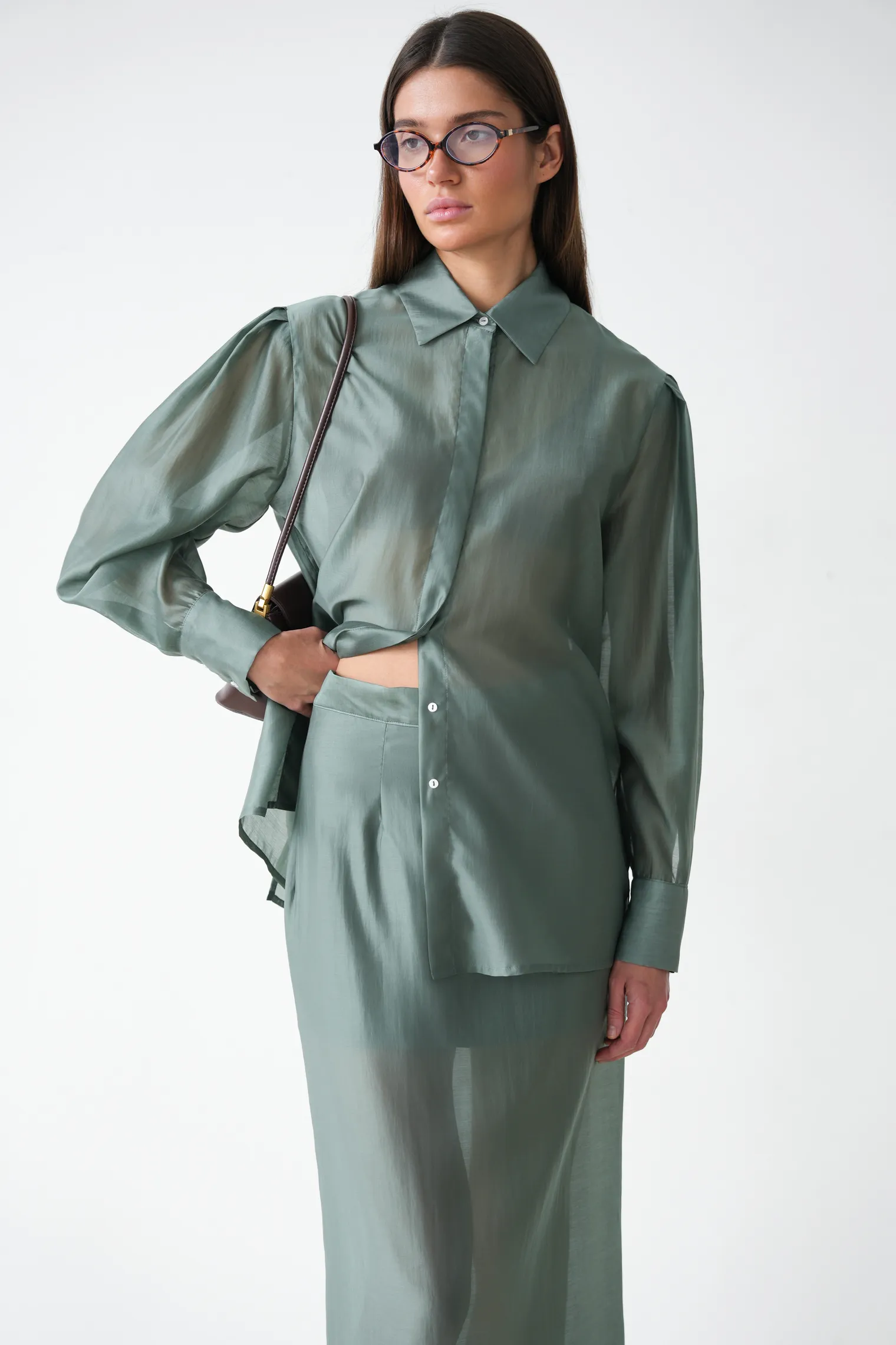 Рубашка из прозрачной ткани в цвете голубая ель фото 1