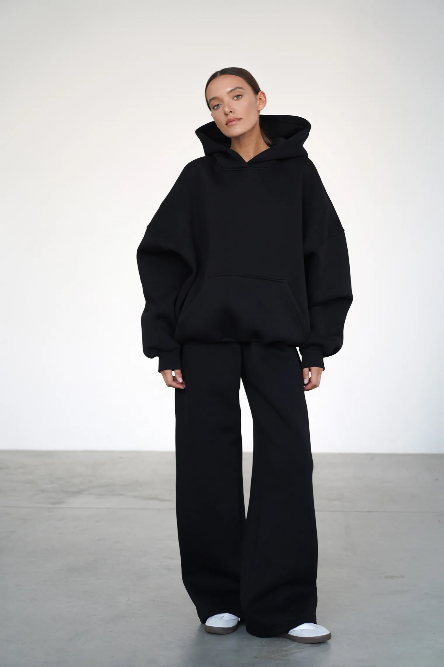 Брюки прямого кроя на кулисе чёрного цвета фото 6