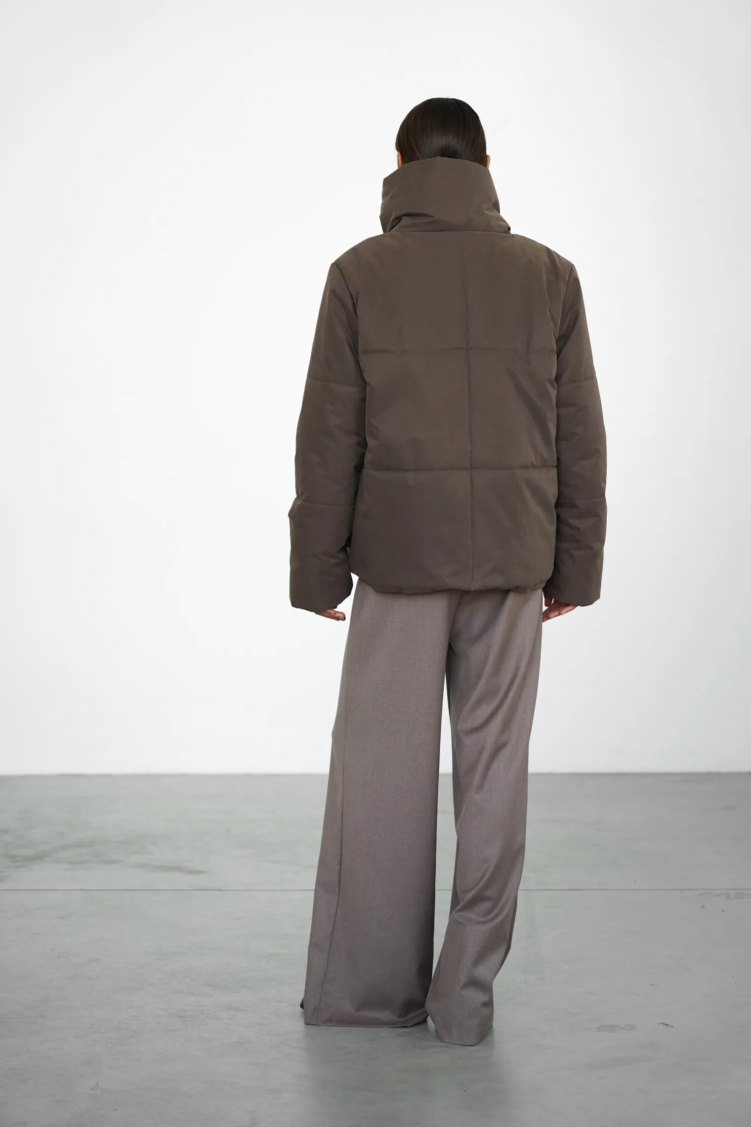 Куртка утепленная шоколадного цвета фото 4