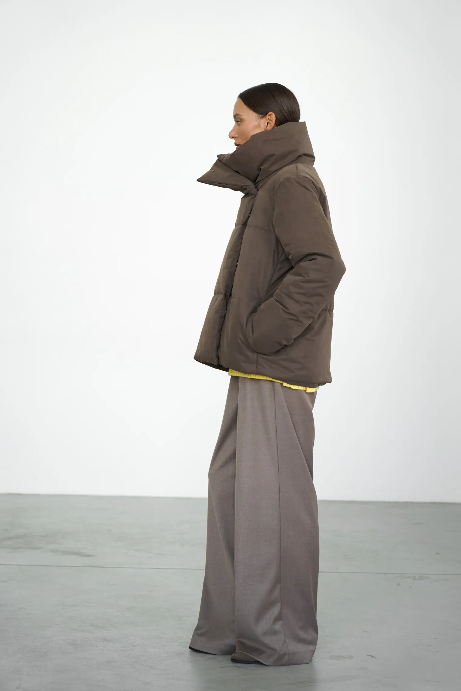 Куртка утепленная шоколадного цвета фото 6