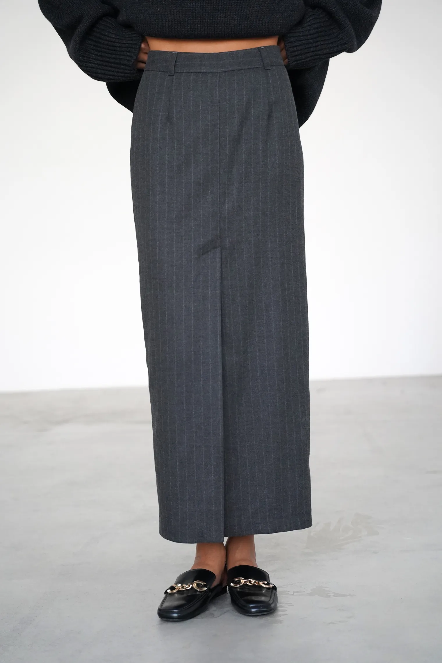 Юбка макси из шерсти в полоску графитового цвета фото 5