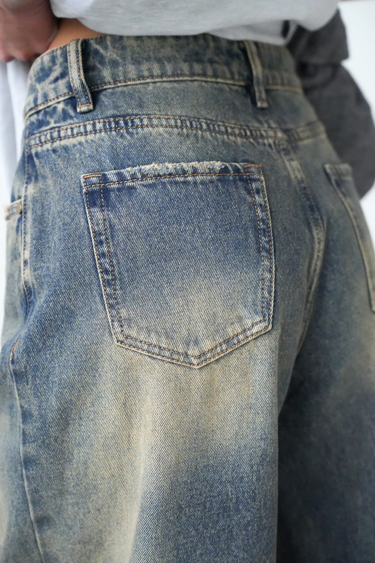 Джинсы свободного кроя в винтажном стиле синего цвета фото 6