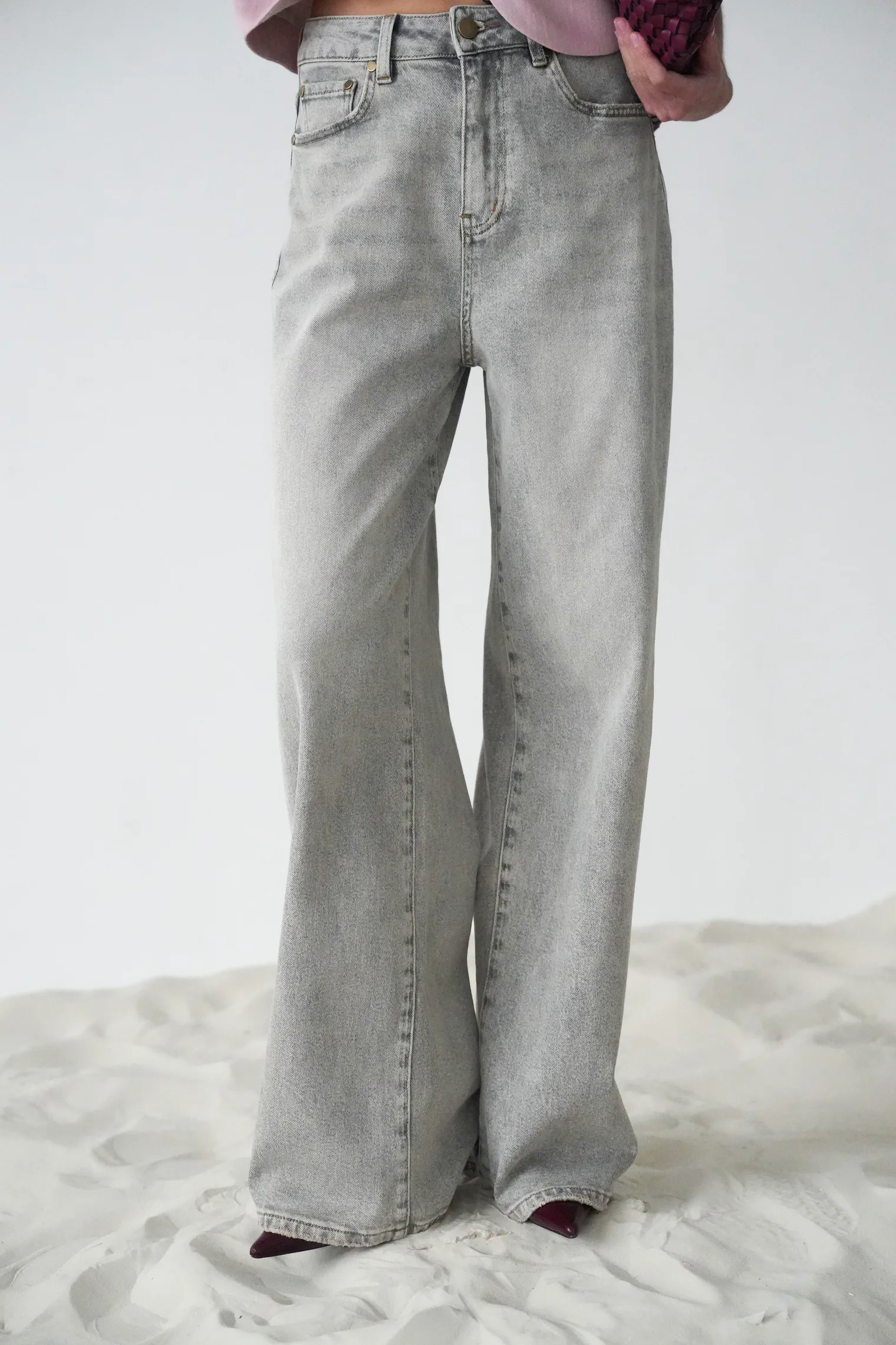 Джинсы свободного кроя в винтажном стиле серого цвета фото 3