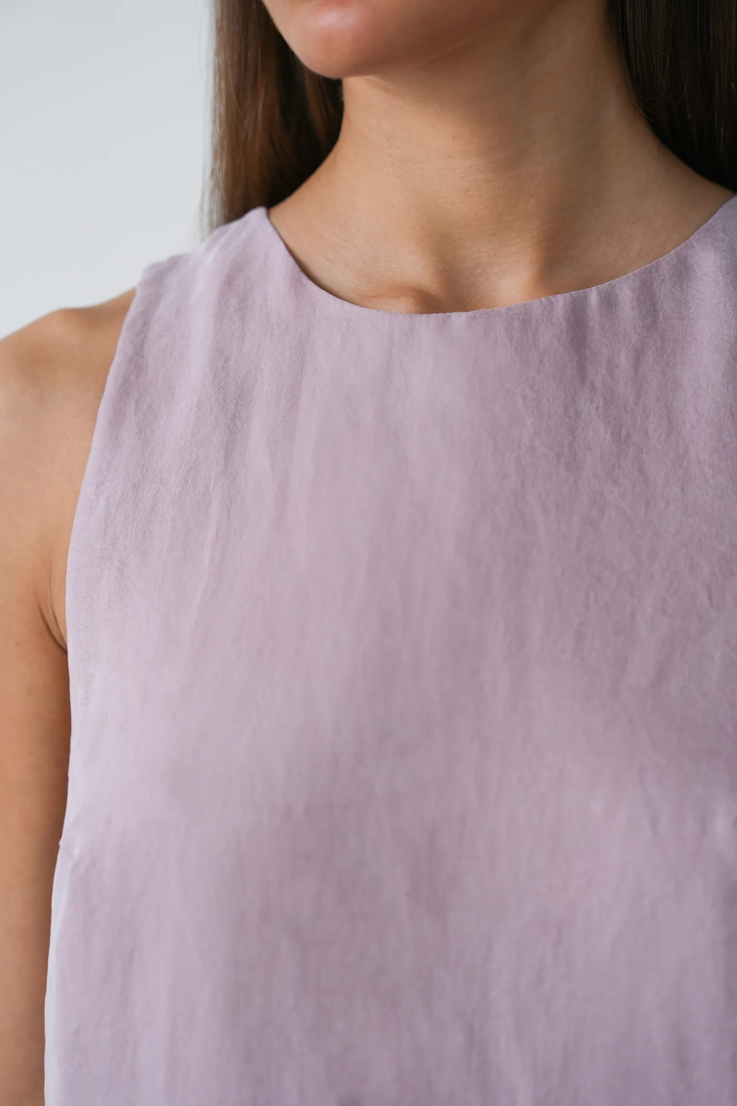 Платье-халтер из вискозы пыльно-розового цвета фото 2