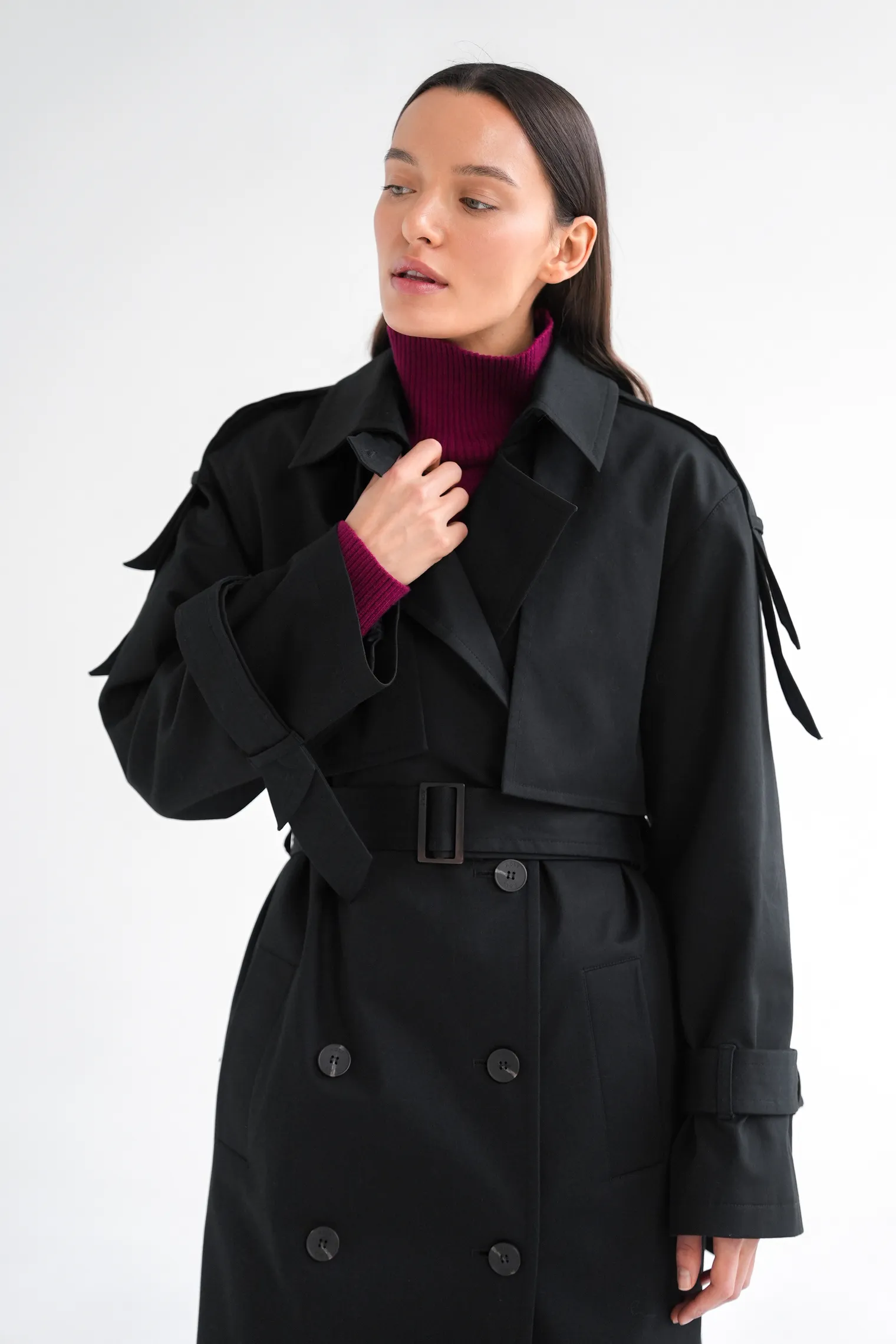 Тренч двубортный с поясом чёрного цвета фото 9