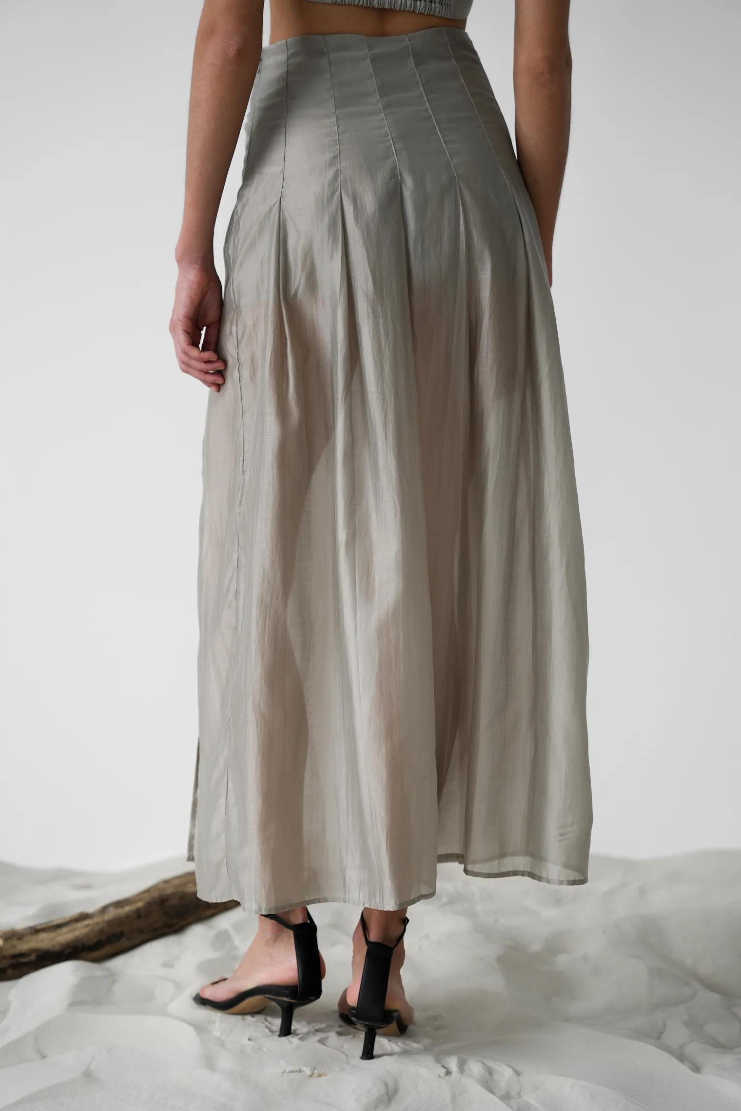 Юбка из прозрачной ткани бежевого цвета фото 4