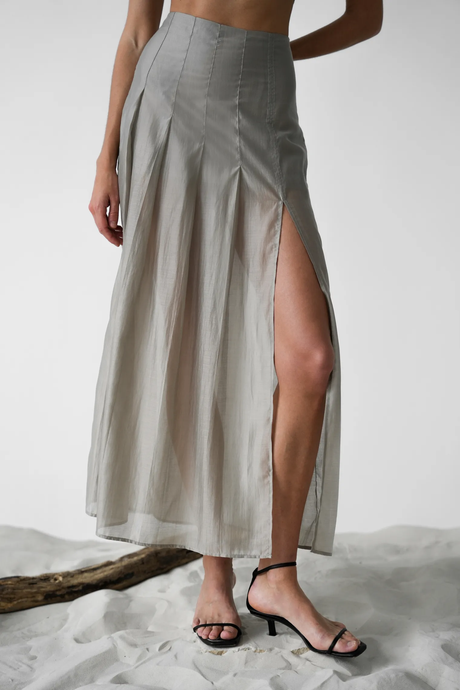 Юбка из прозрачной ткани бежевого цвета фото 2