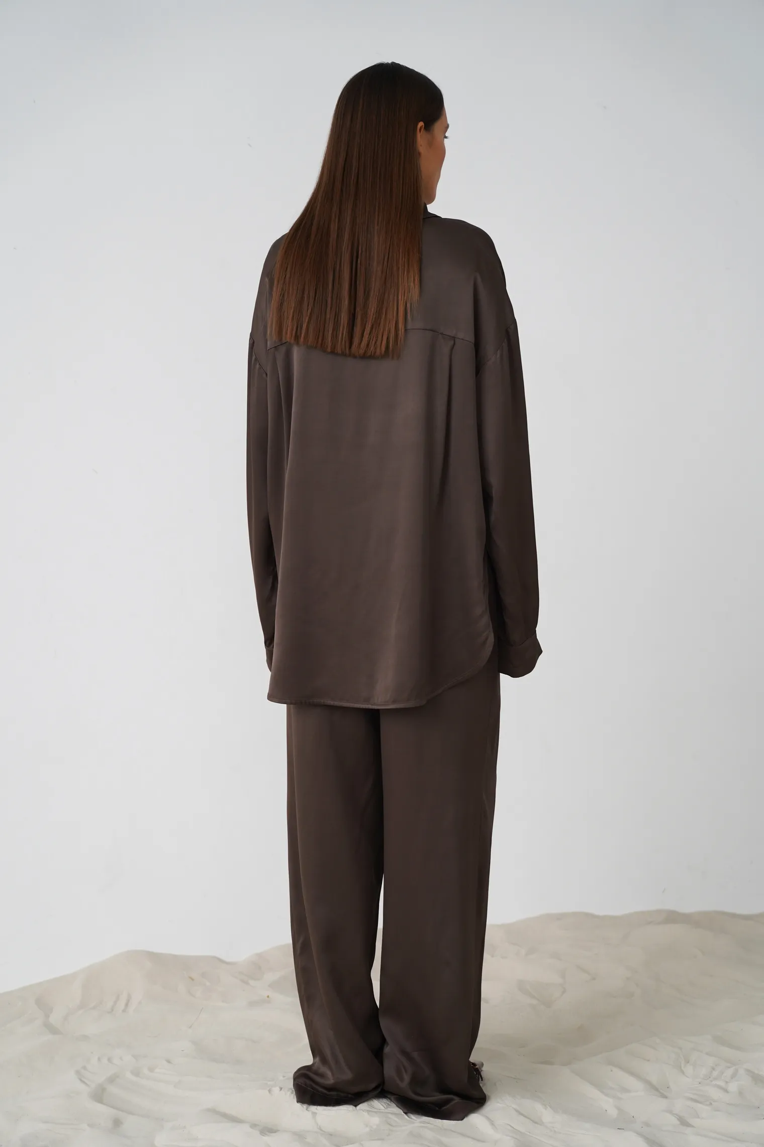 Брюки свободного кроя на резинке шоколадного цвета фото 6