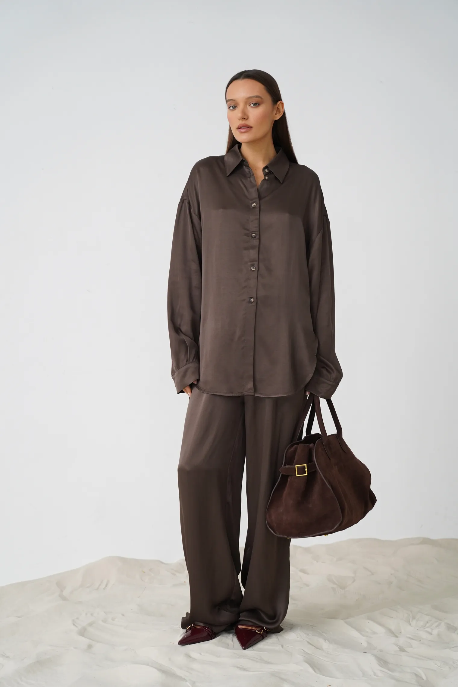 Брюки свободного кроя на резинке шоколадного цвета фото 5