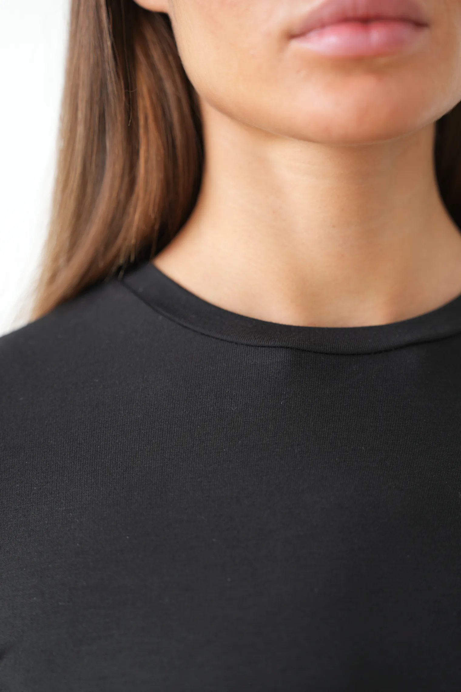 Платье из тонкого трикотажа чёрного цвета фото 2