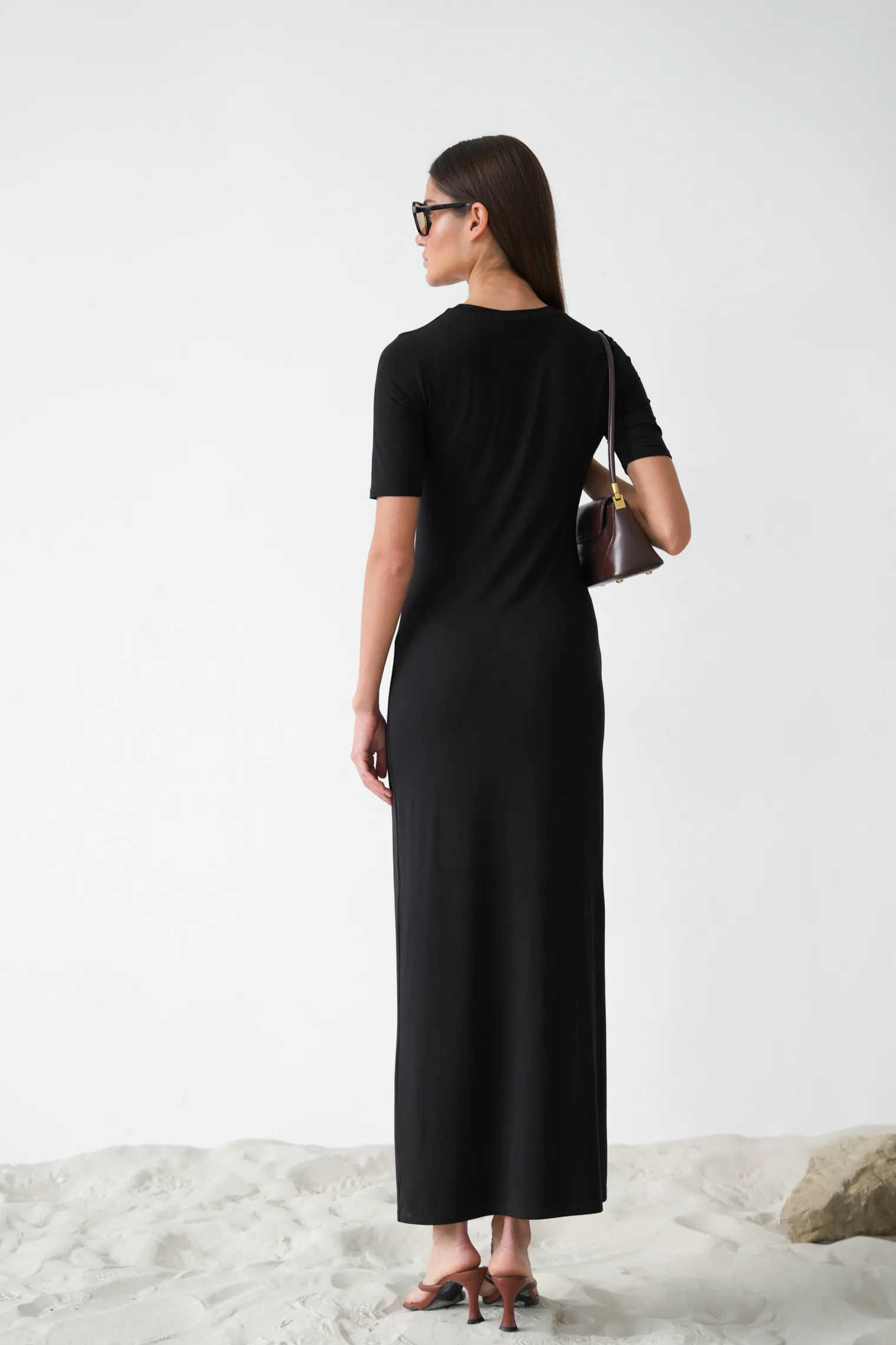 Платье из тонкого трикотажа чёрного цвета фото 4