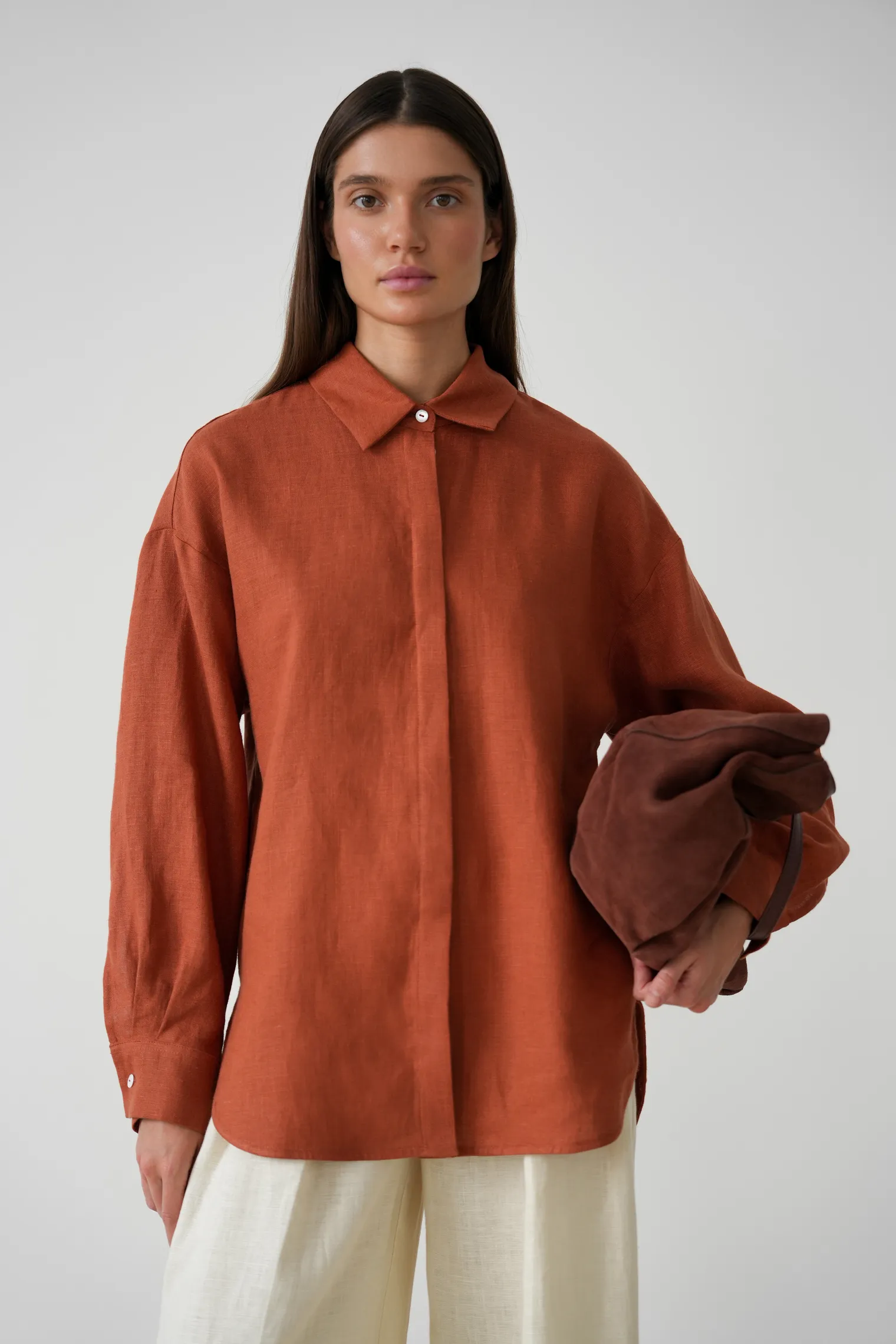 Рубашка свободного кроя изо льна терракотового цвета фото 1