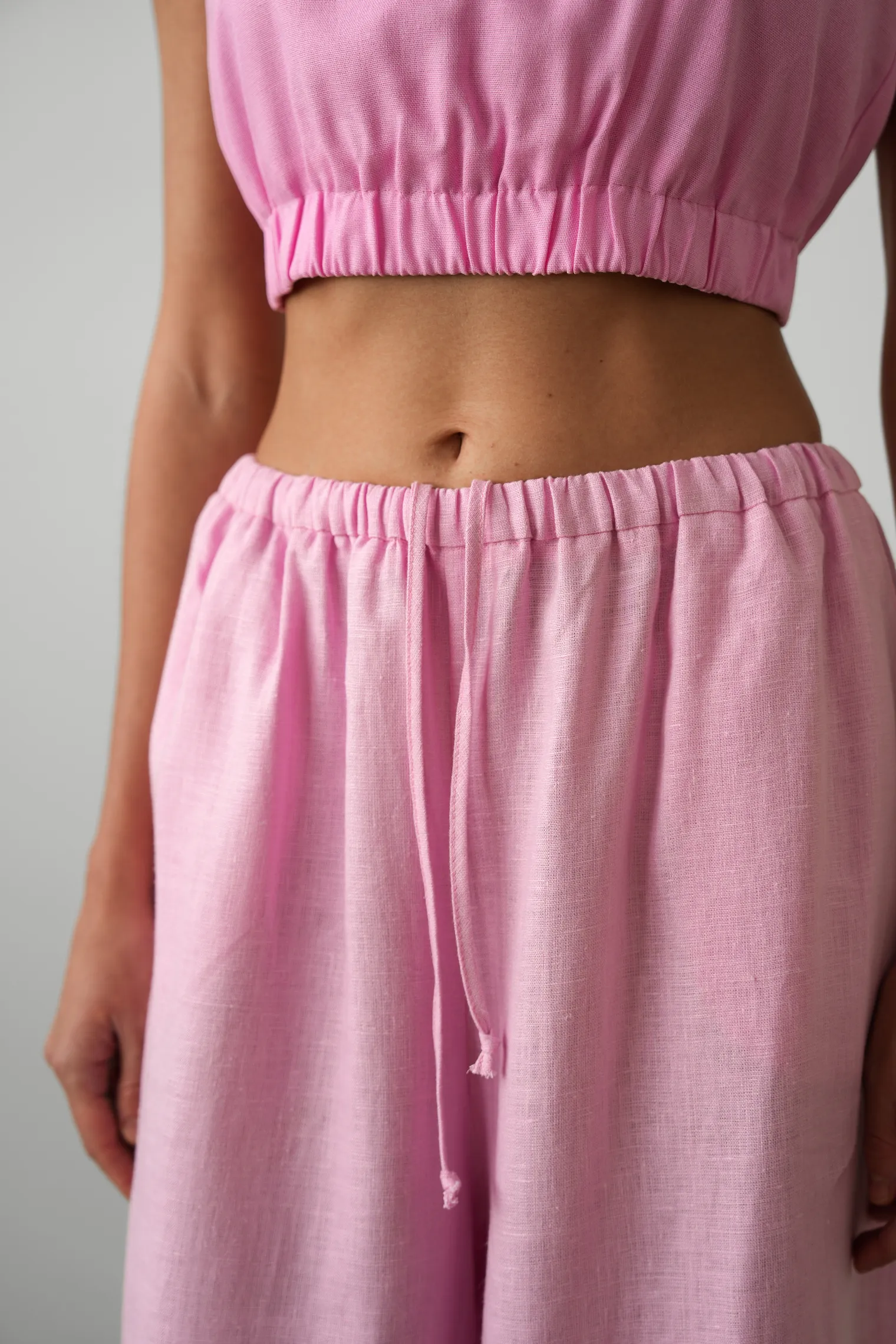 Брюки прямого кроя изо льна цвета пион фото 2