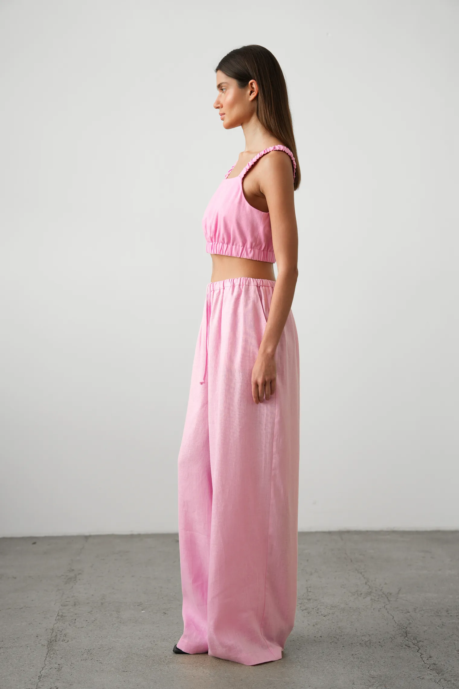 Брюки прямого кроя изо льна цвета пион фото 5