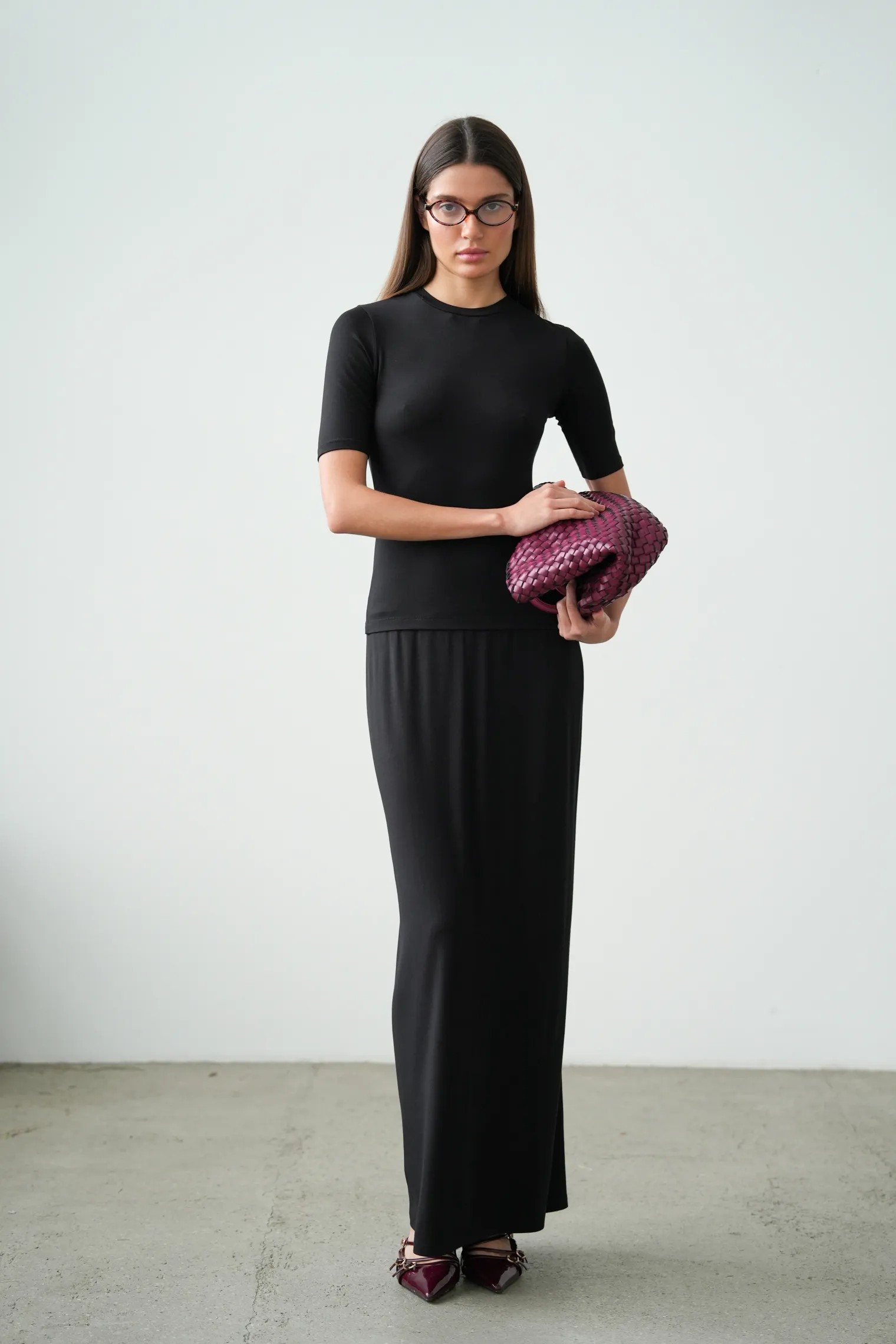 Юбка из тонкого трикотажа чёрного цвета фото 1