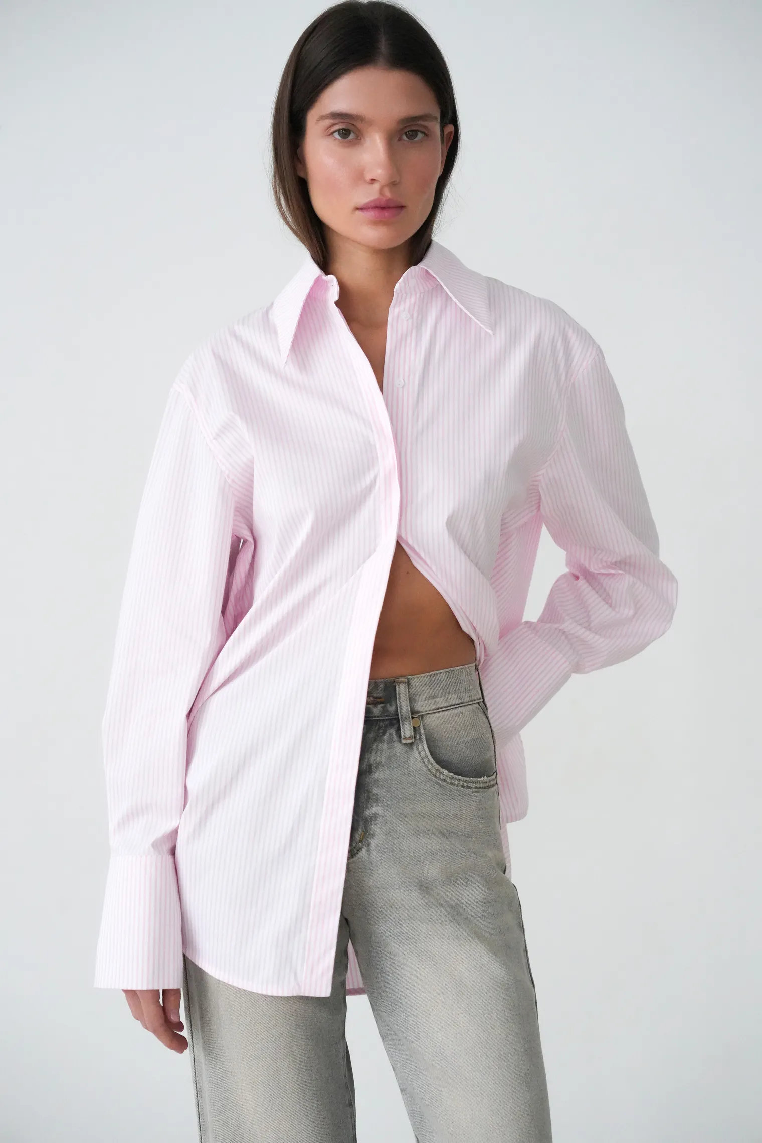 Джинсы прямого кроя в винтажном стиле серого цвета фото 5