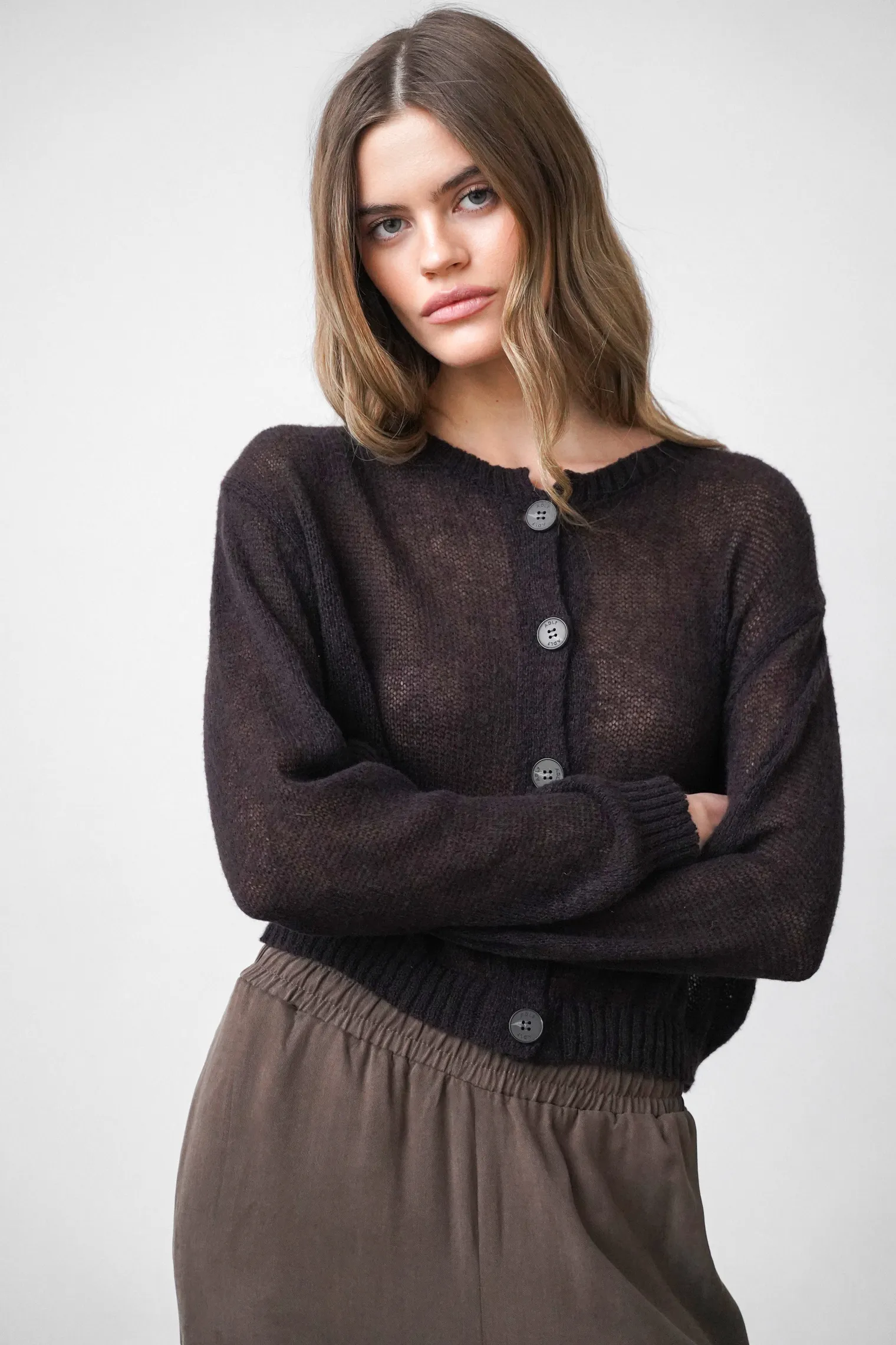 Кардиган ажурной вязки цвета горький шоколад фото 1