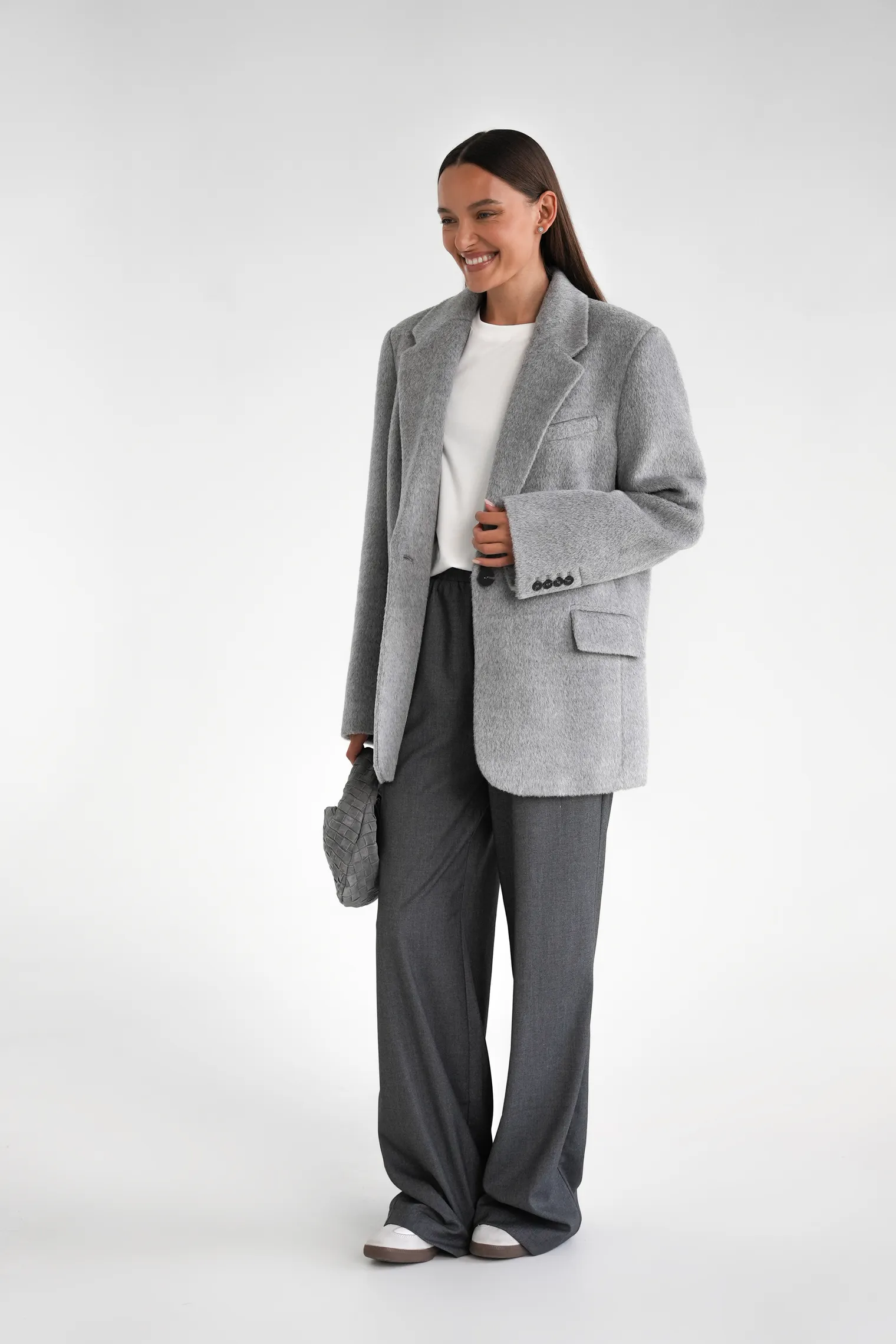 Однобортное пальто-жакет из шерсти пепельного цвета фото 3