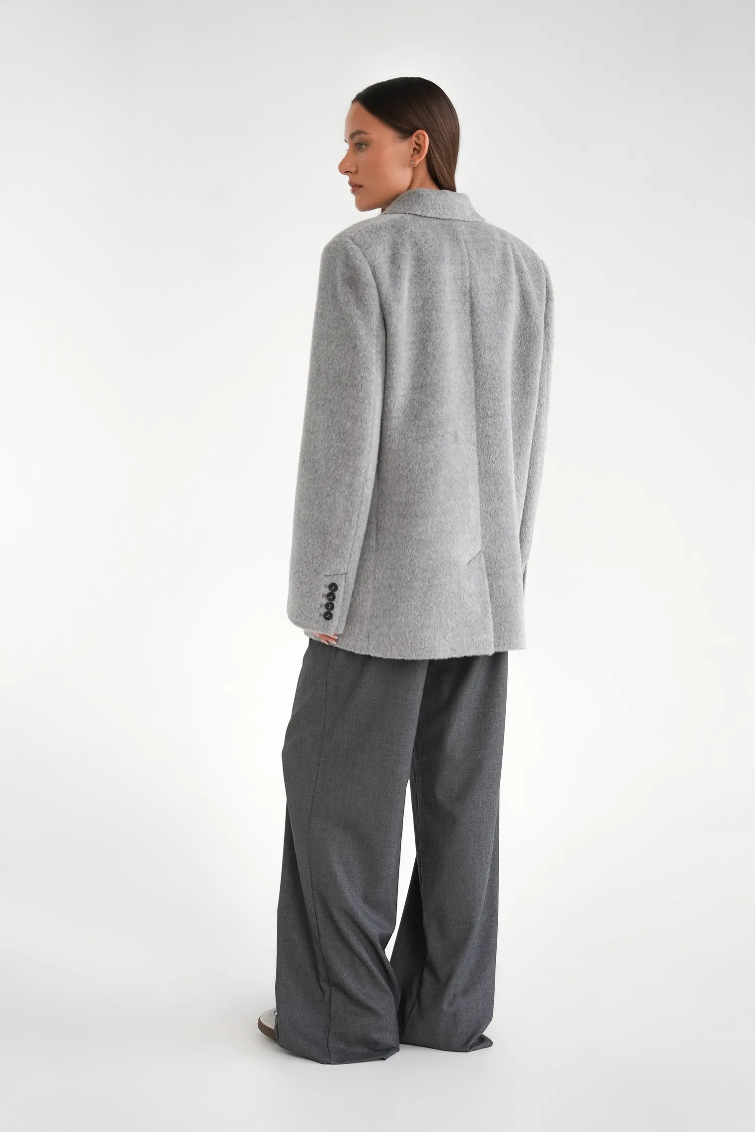 Однобортное пальто-жакет из шерсти пепельного цвета фото 7