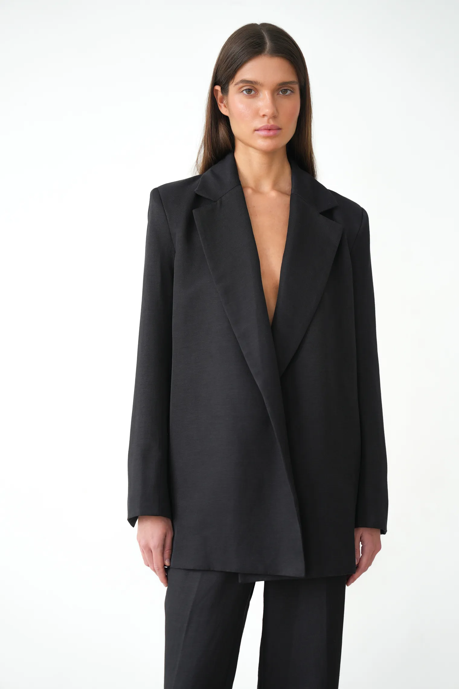 Жакет с поясом изо льна чёрного цвета фото 5