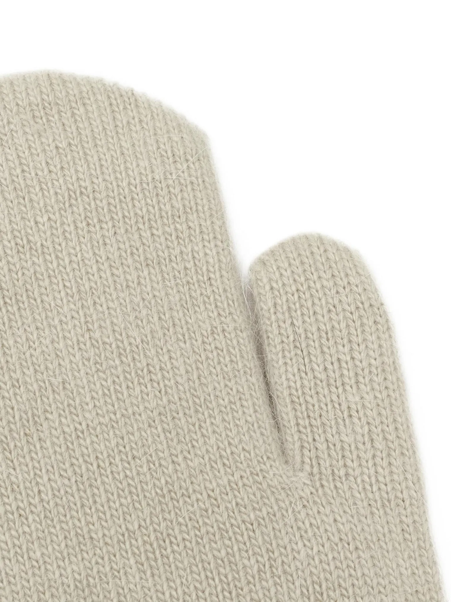 Варежки из ангоры в цвете лён фото 2