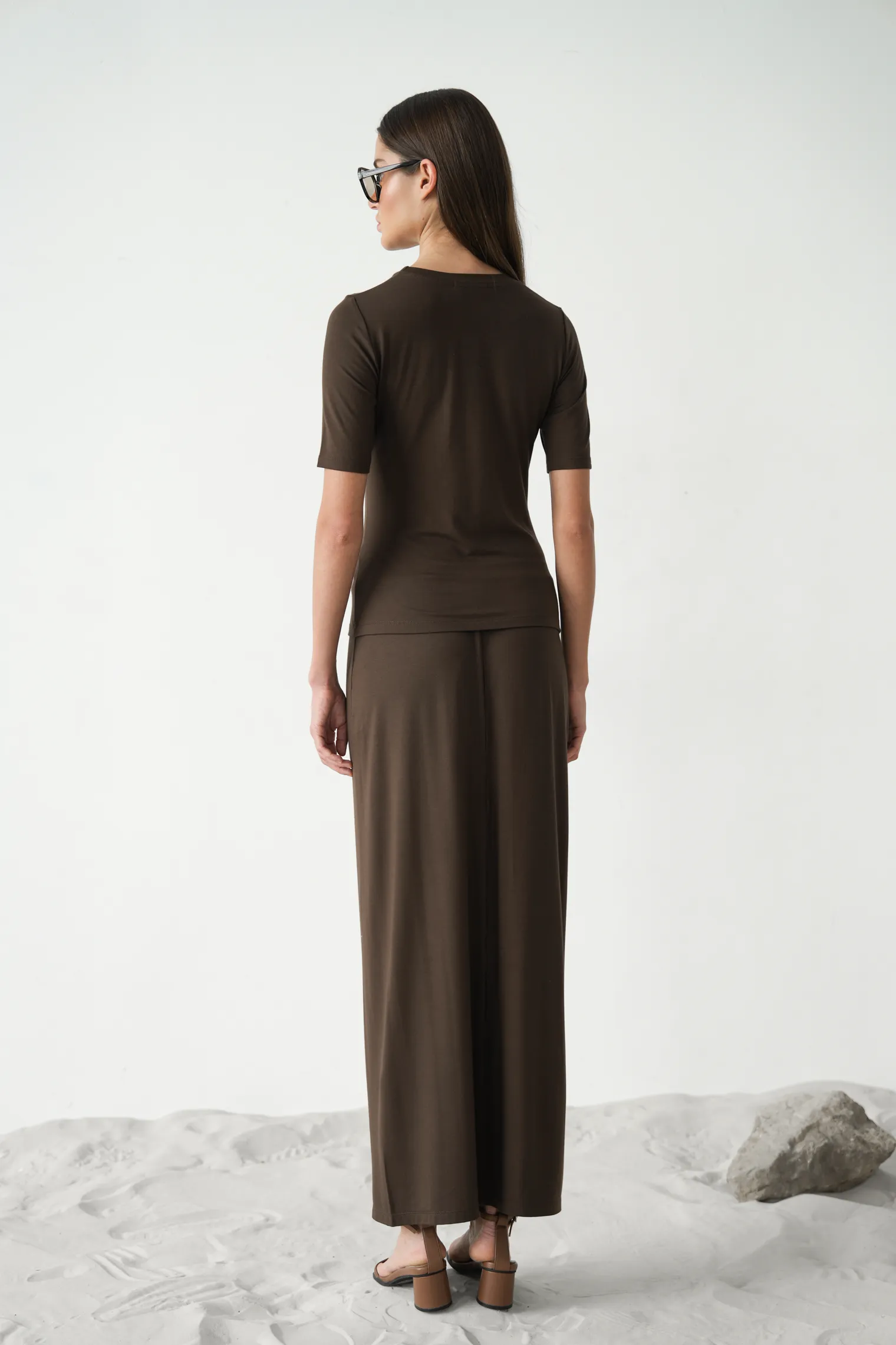 Майка из тонкого трикотажа шоколадного цвета фото 8