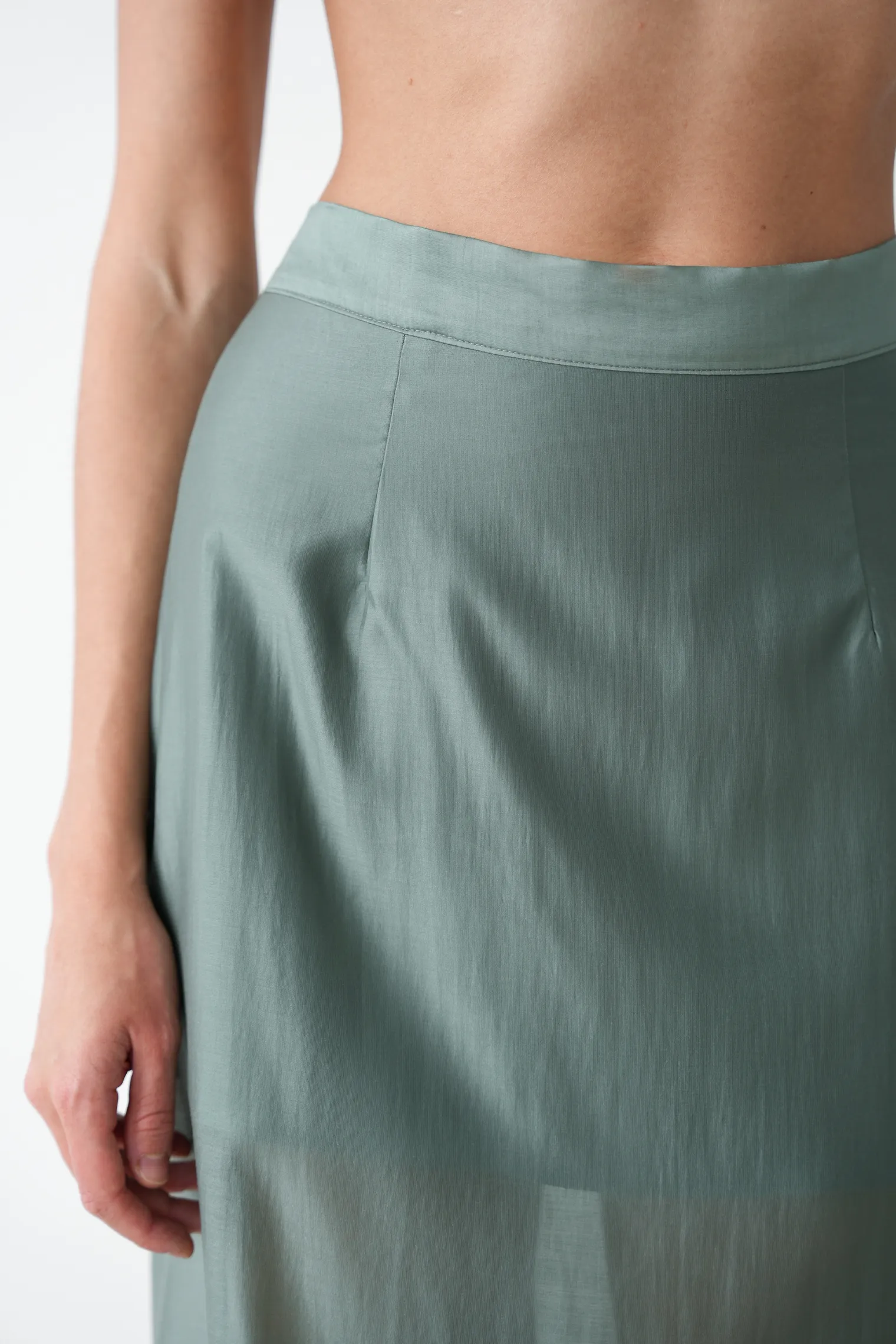 Юбка миди из прозрачной ткани в цвете голубая ель фото 2