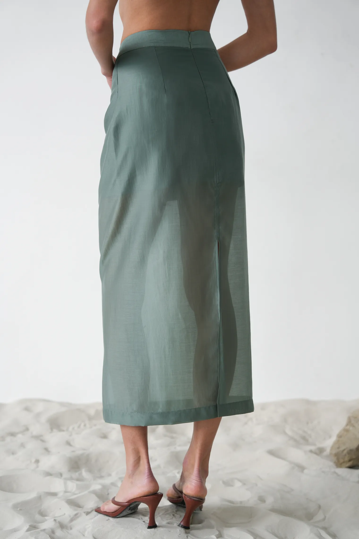 Юбка миди из прозрачной ткани в цвете голубая ель фото 4