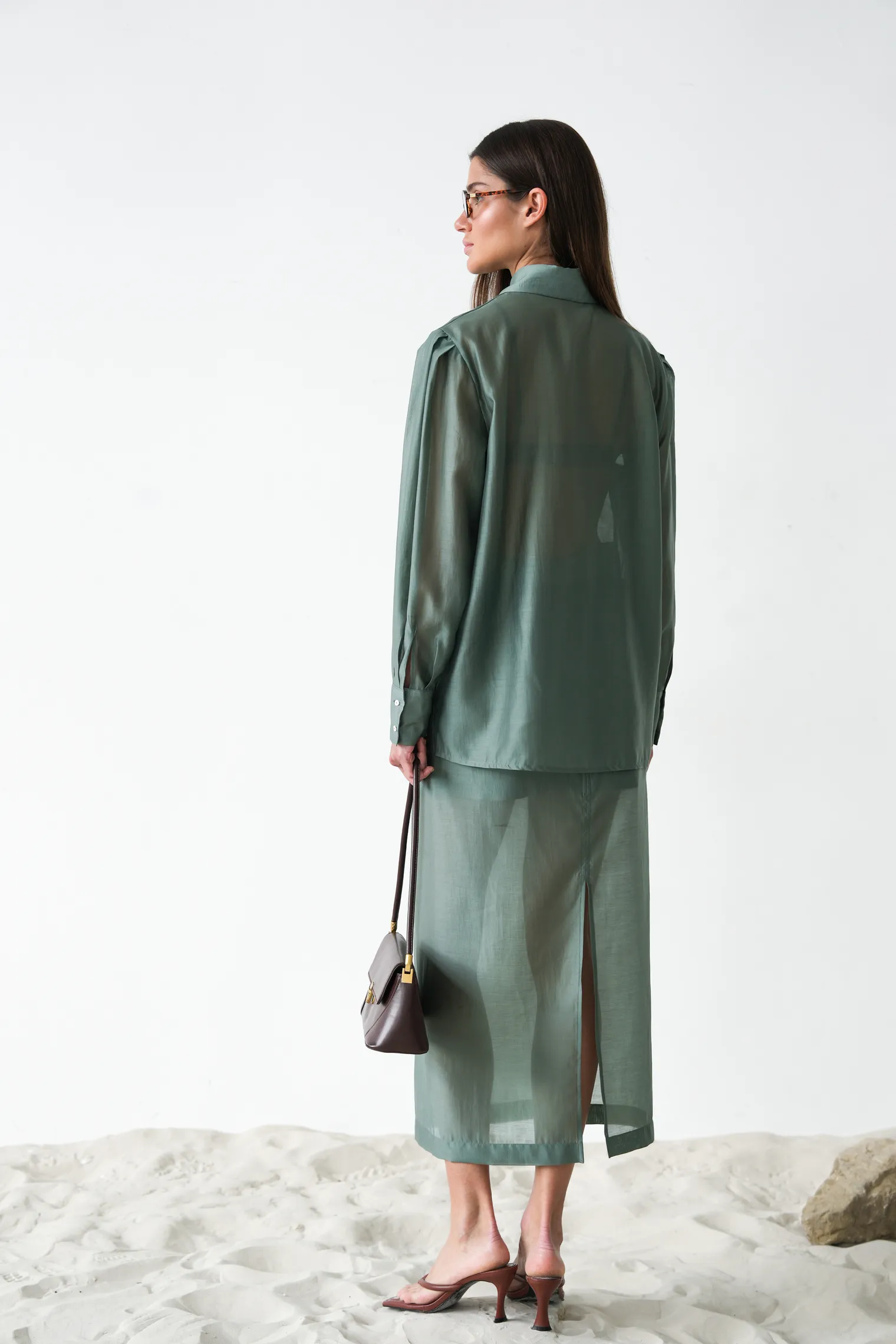 Юбка миди из прозрачной ткани в цвете голубая ель фото 8