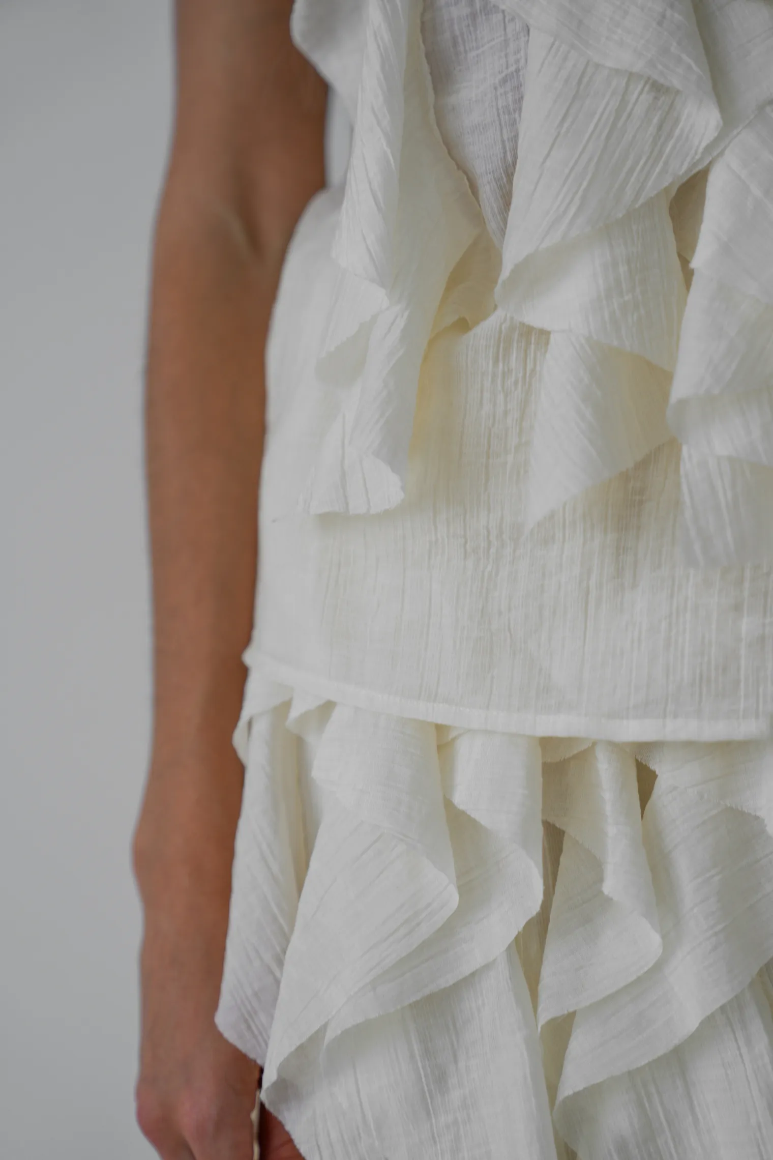 Блуза из жатой ткани молочного цвета фото 7