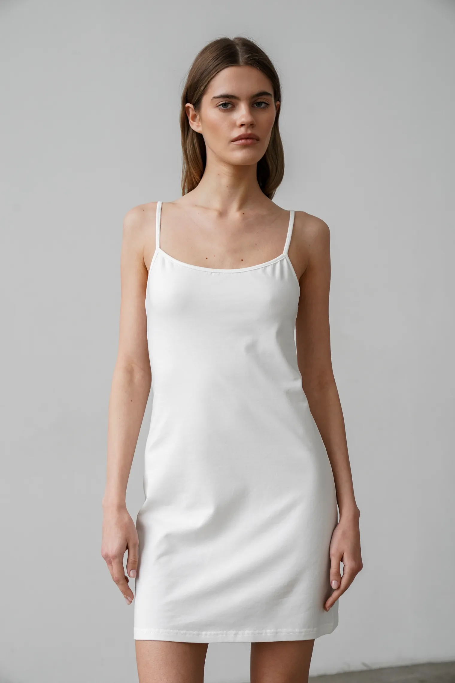 Платье мини на брителях цвета тофу фото 8