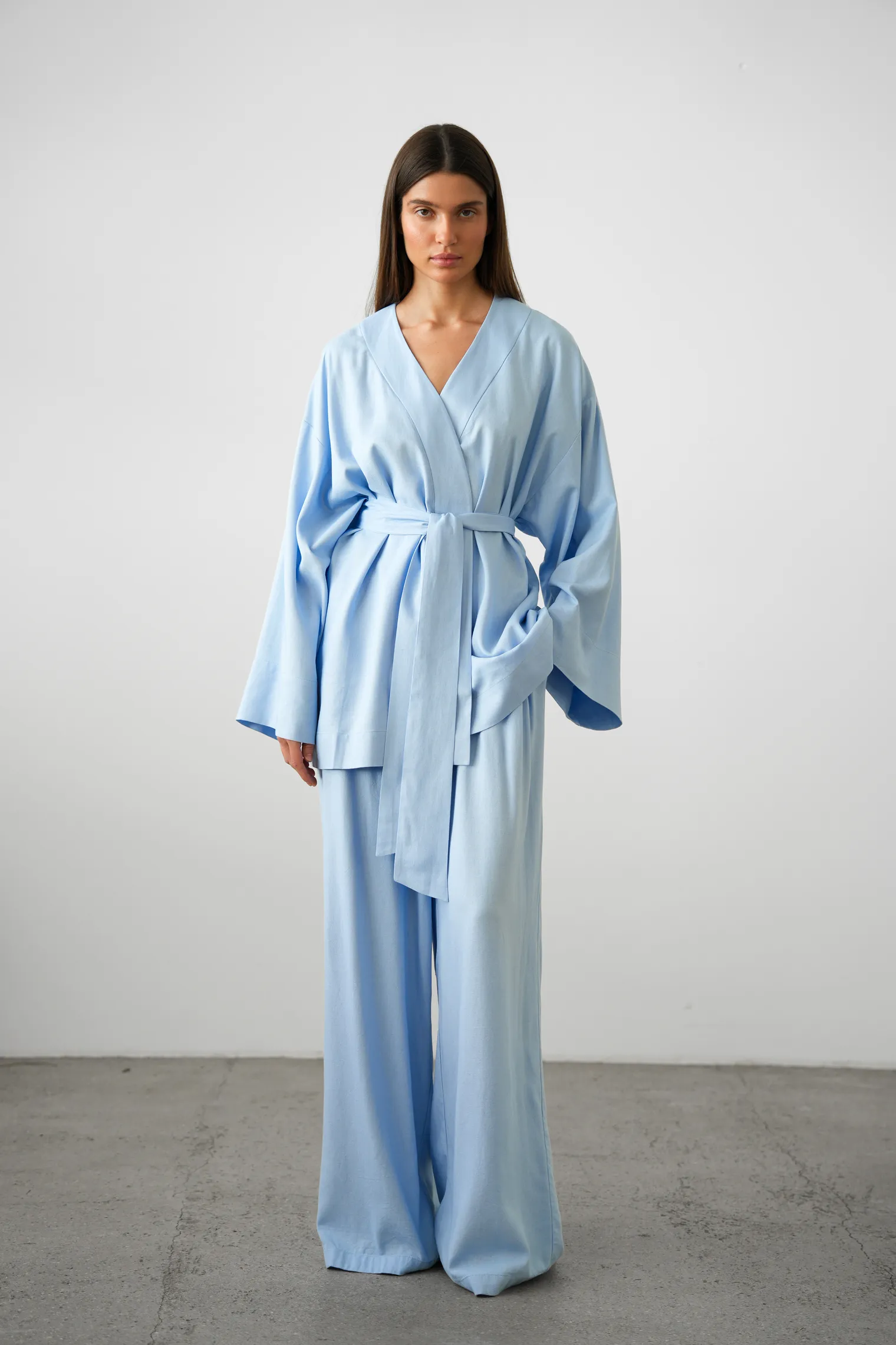 Кимоно с поясом голубого цвета фото 2