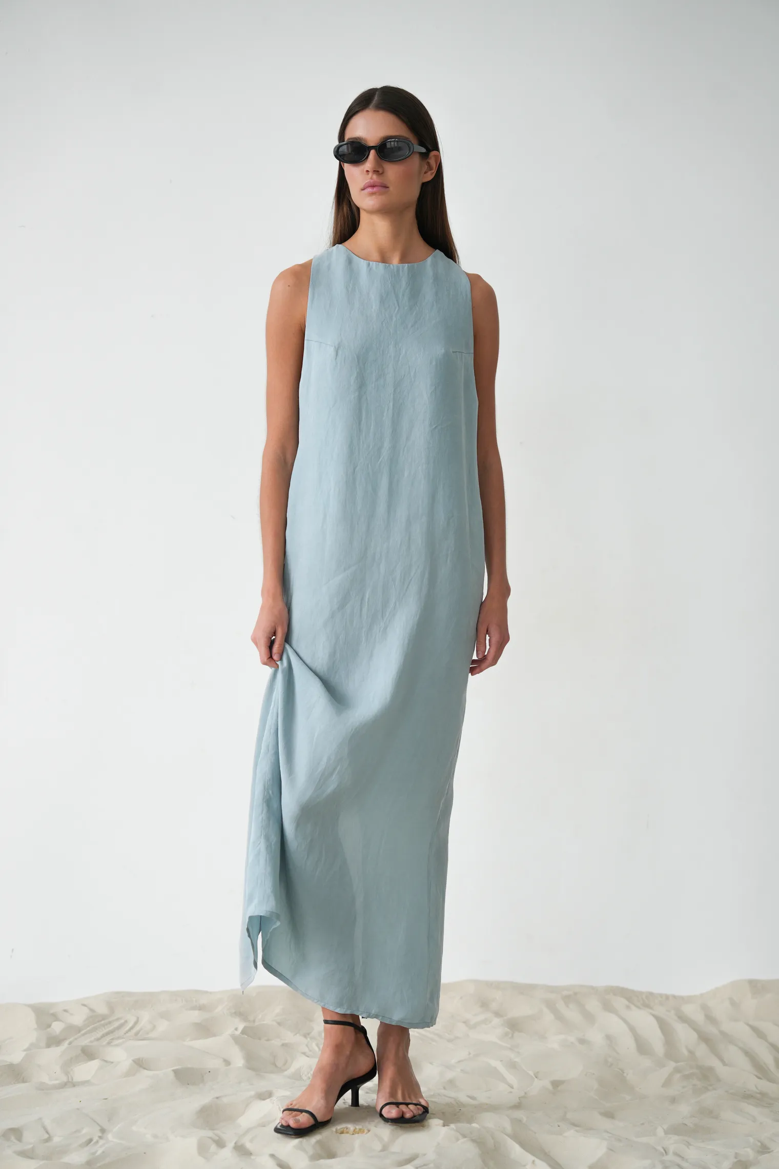 Платье-халтер из вискозы небесно-голубого цвета фото 6
