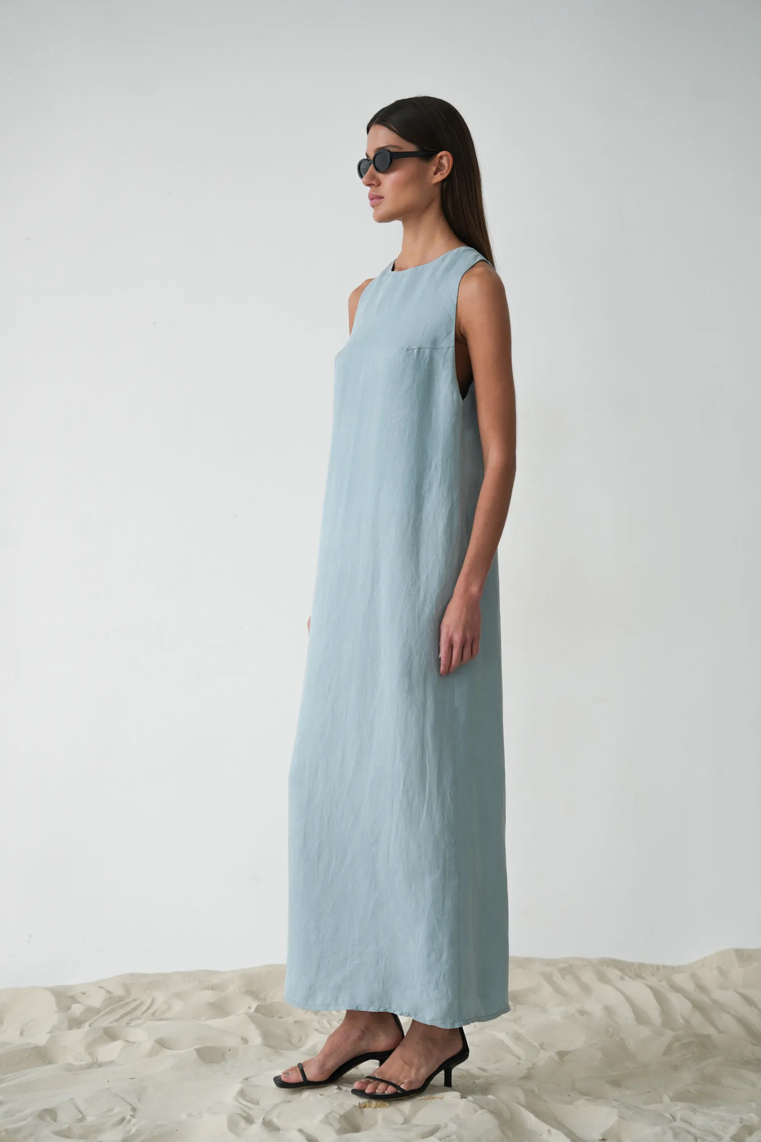 Платье-халтер из вискозы небесно-голубого цвета фото 3