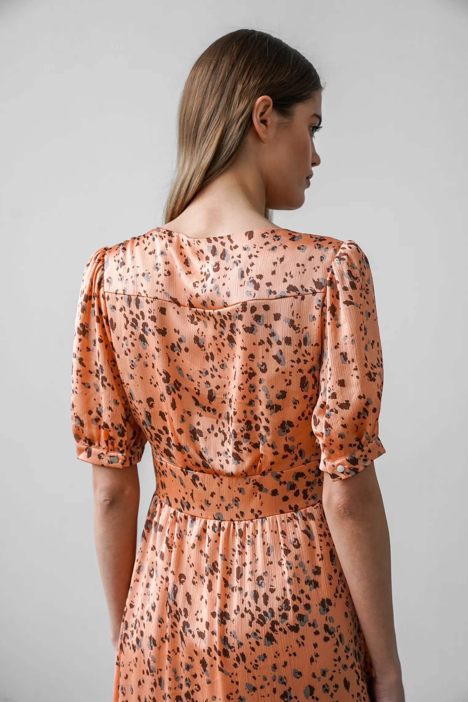 Платье на пуговицах с принтом в цвете оранжевый/коричневый фото 6