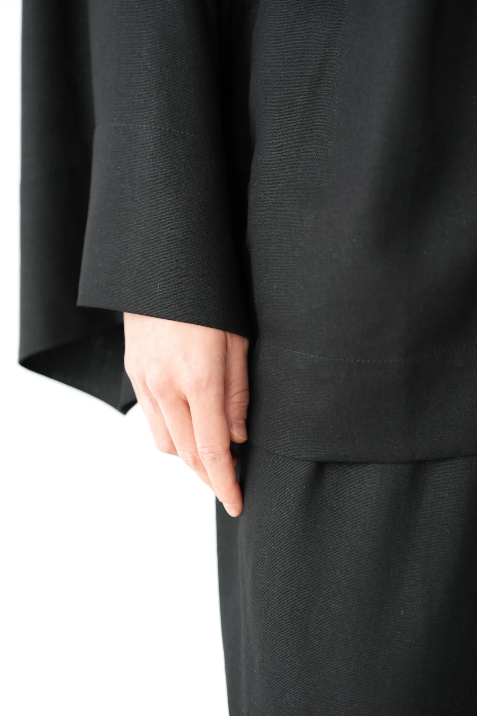 Кимоно с поясом чёрного цвета фото 2