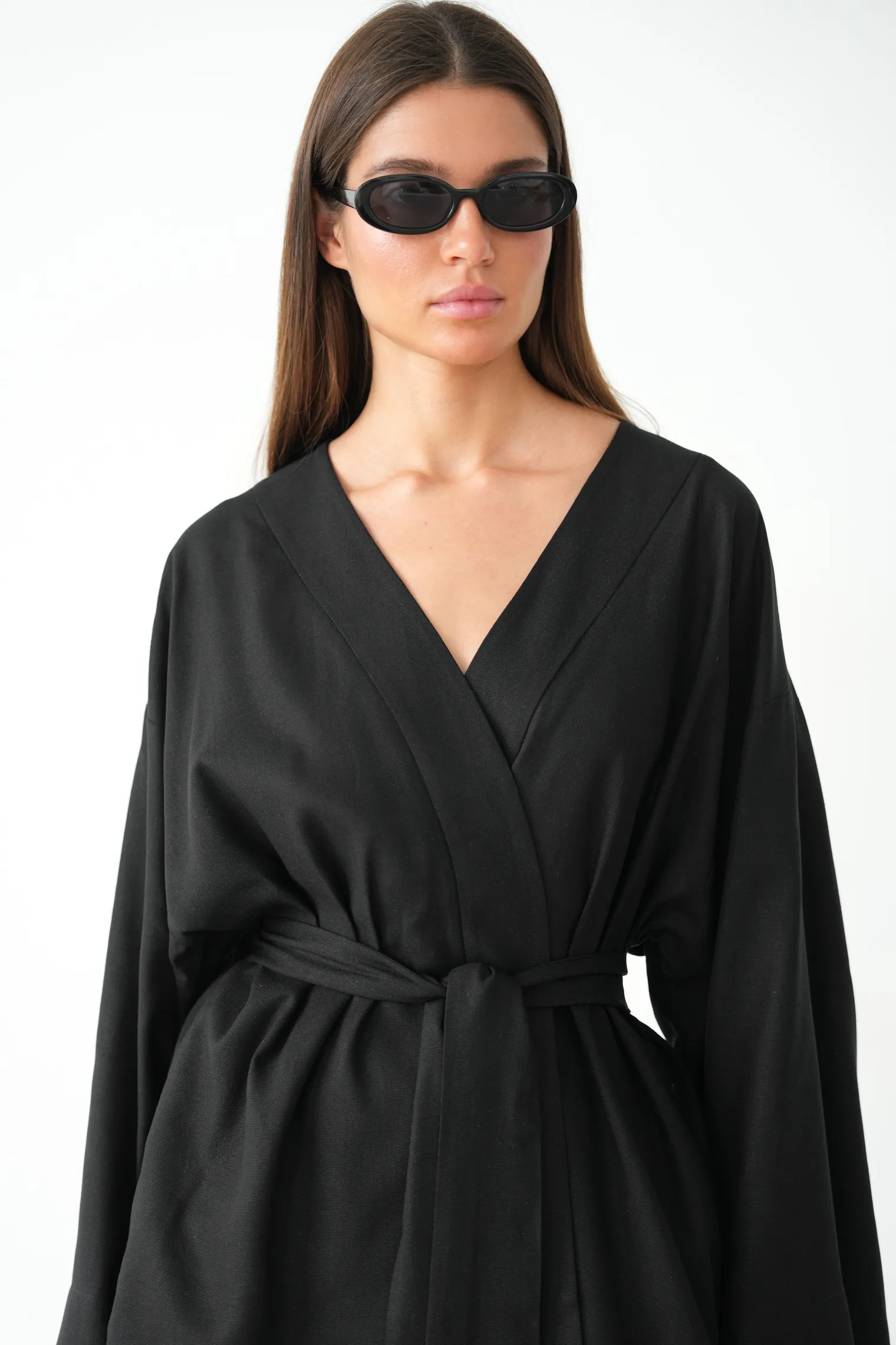 Кимоно с поясом чёрного цвета фото 5