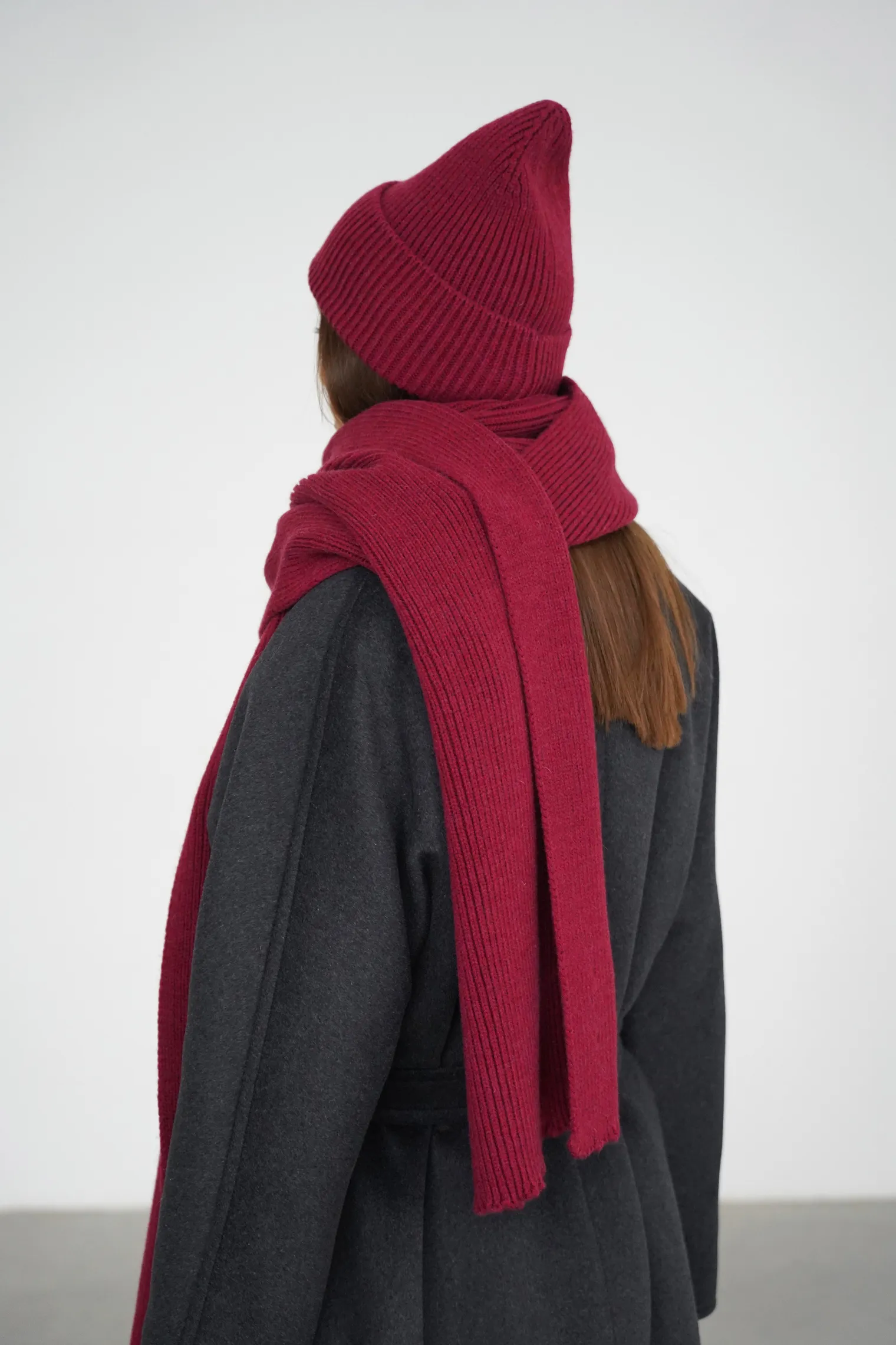 Шарф из шерсти мериноса винного цвета фото 4