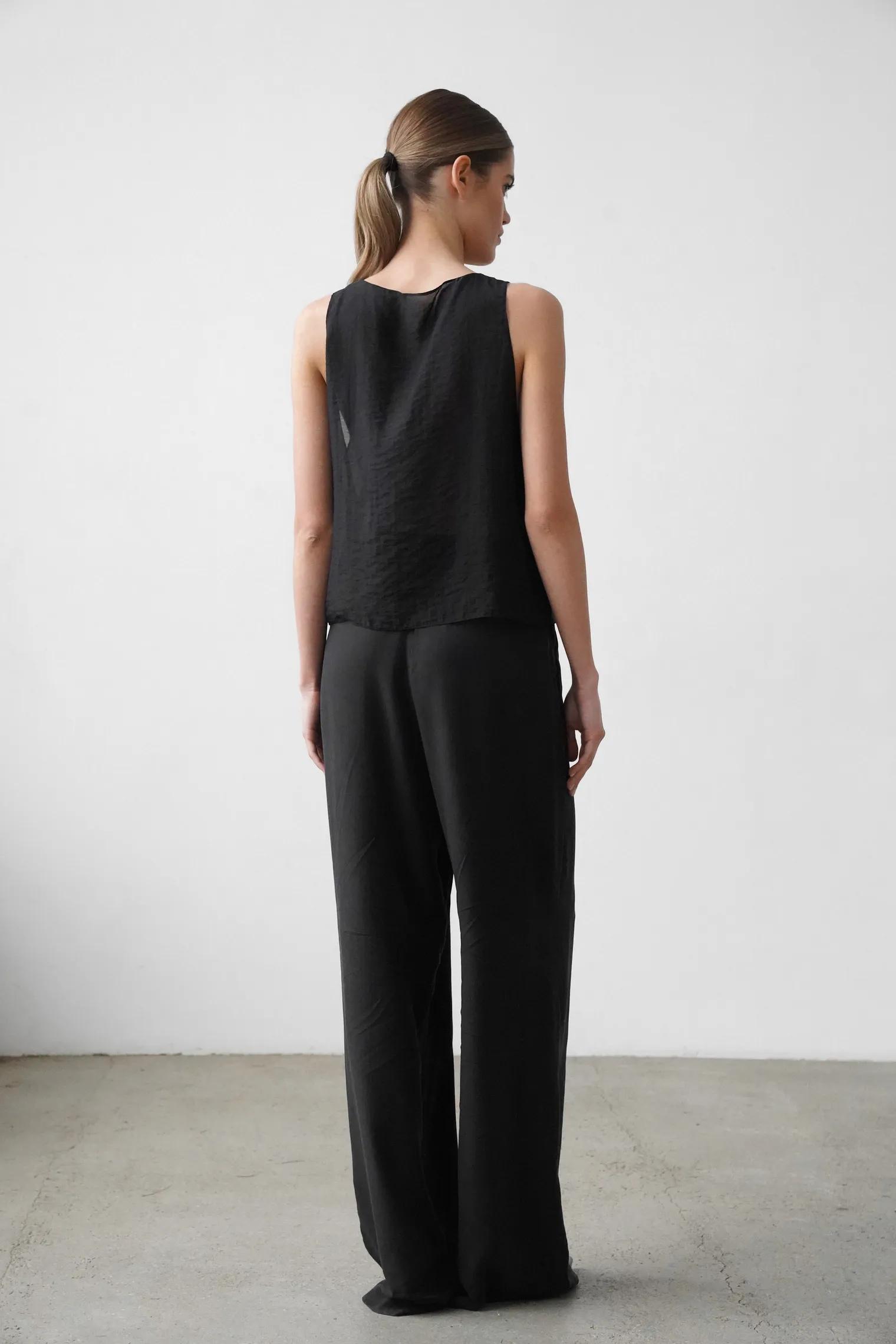 Жилет из прозрачной ткани чёрного цвета фото 7