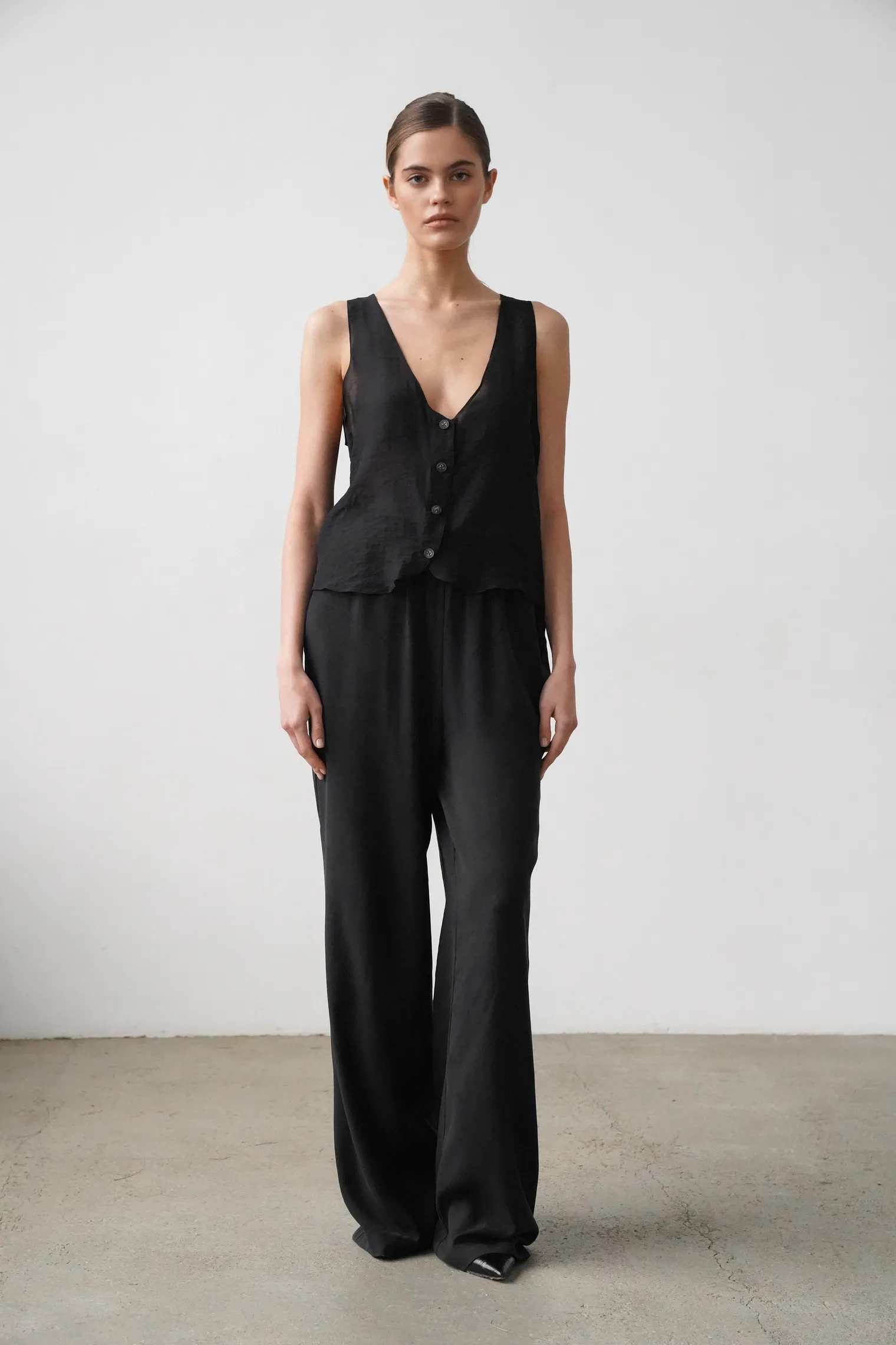 Жилет из прозрачной ткани чёрного цвета фото 3