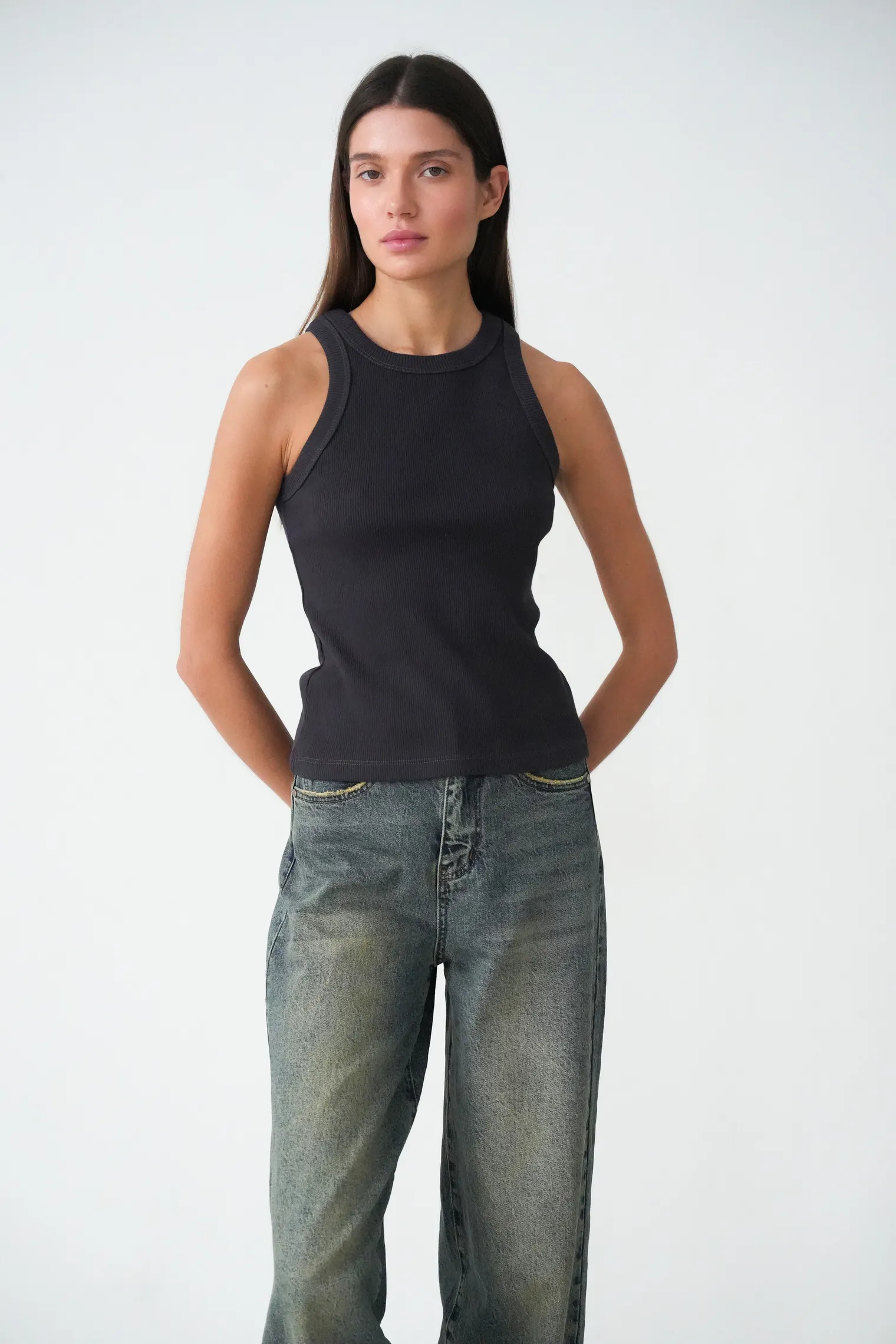 Майка в рубчик графитового цвета фото 5