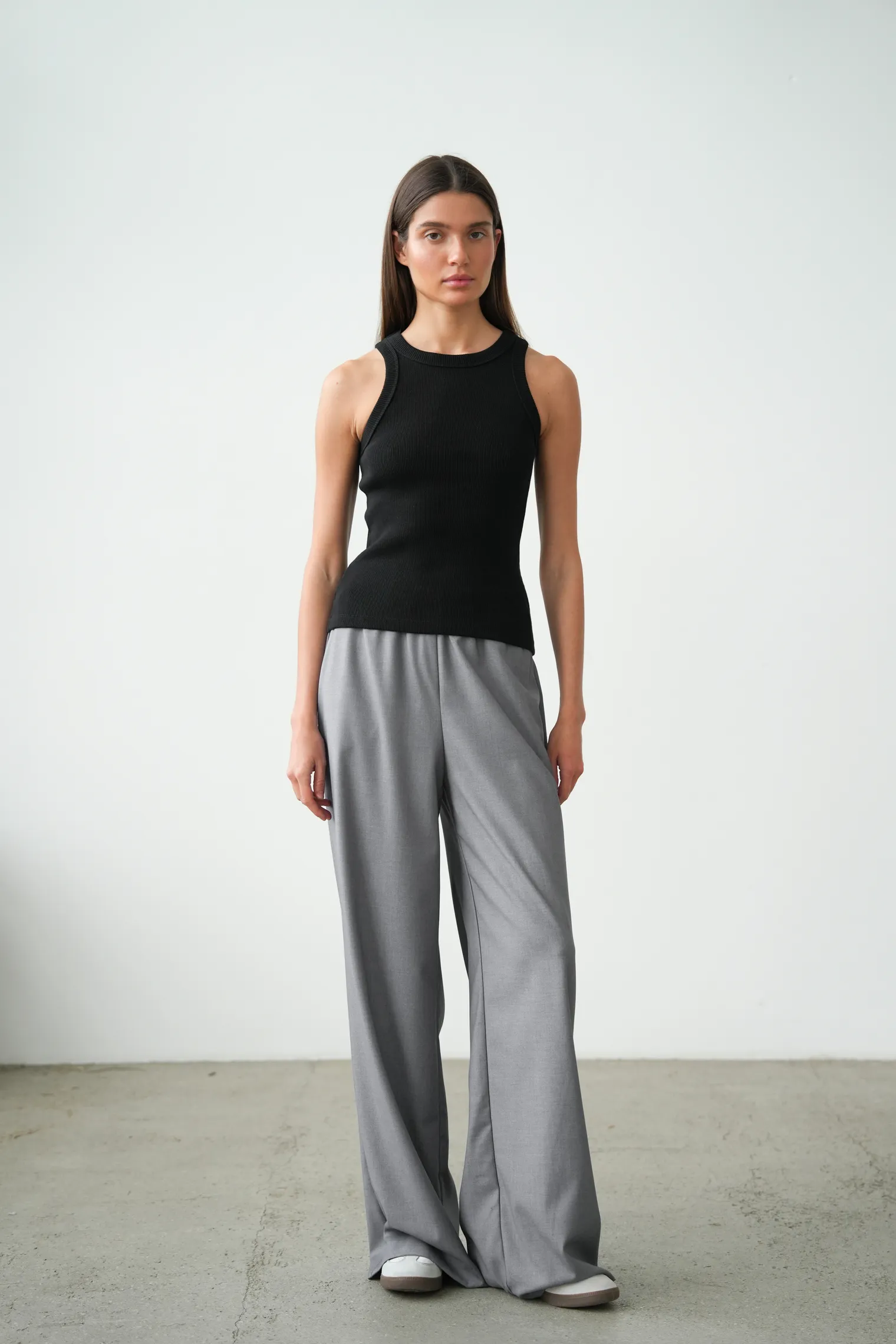 Майка в рубчик чёрного цвета фото 1